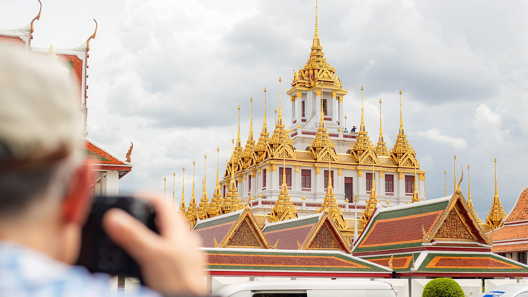 Discover Bangkok like never before! Join us for a unique photography tour and capture stunning moments at hidden gems like Loha Prasat. 📸 Immerse yourself in the stories of this vibrant city. Don't miss out! Link in Bio #Bangkok #PhotographyTour #HiddenGems