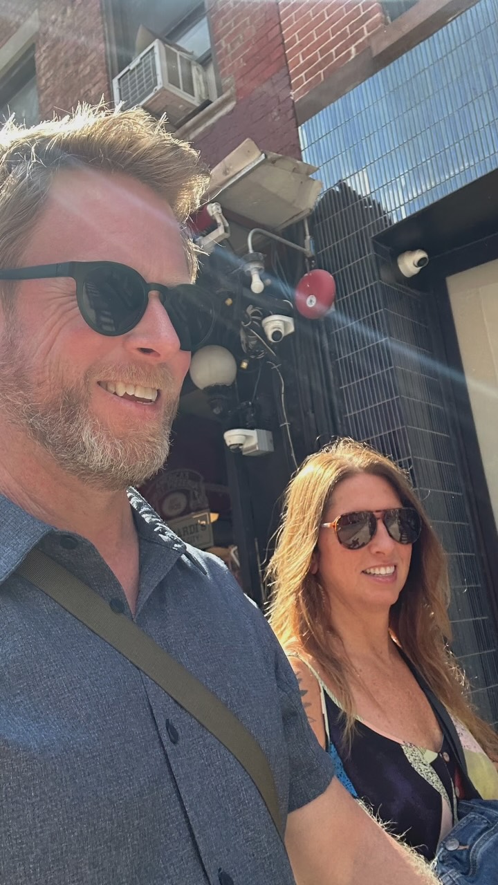 Yankees win… Coco wins… we all win in NYC.
Happy birthday @justinlyons 🎂
#nyyankees #usopen #cocogauff #baseball #tennis #louis_vuitton #katzdeli #centralpark #littleitaly #soho #lowereastsidenyc #midtown #5thavenue #nyc #birthdays