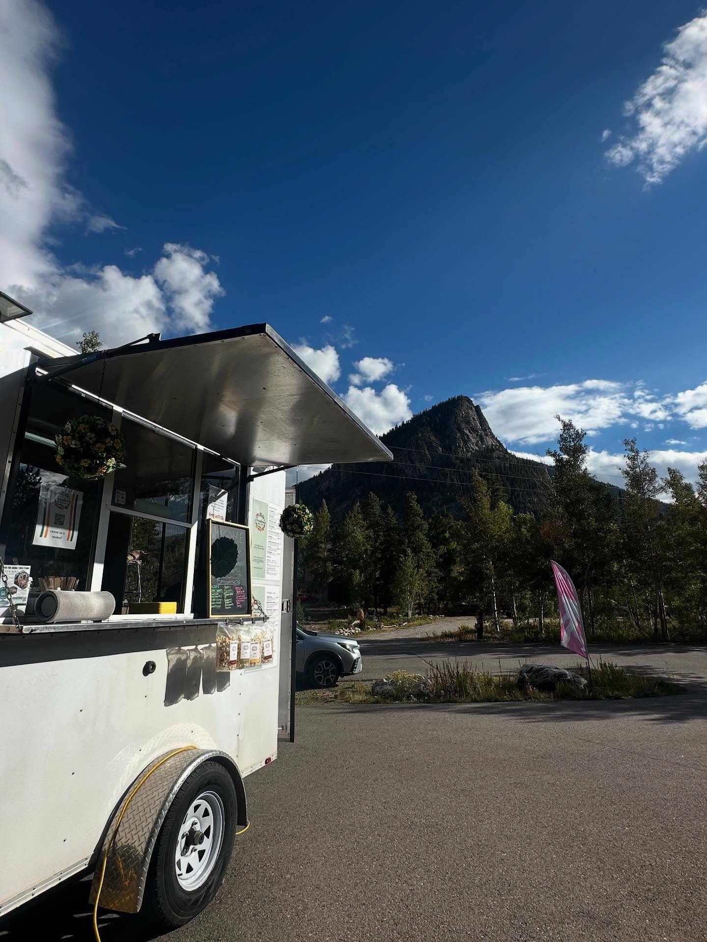 Had a great day serving up smoothies for the @keystonescienceschool event in Frisco! Book us for your next event! We bring the Freshies to you. 🍎 🍌 🍓 🥤