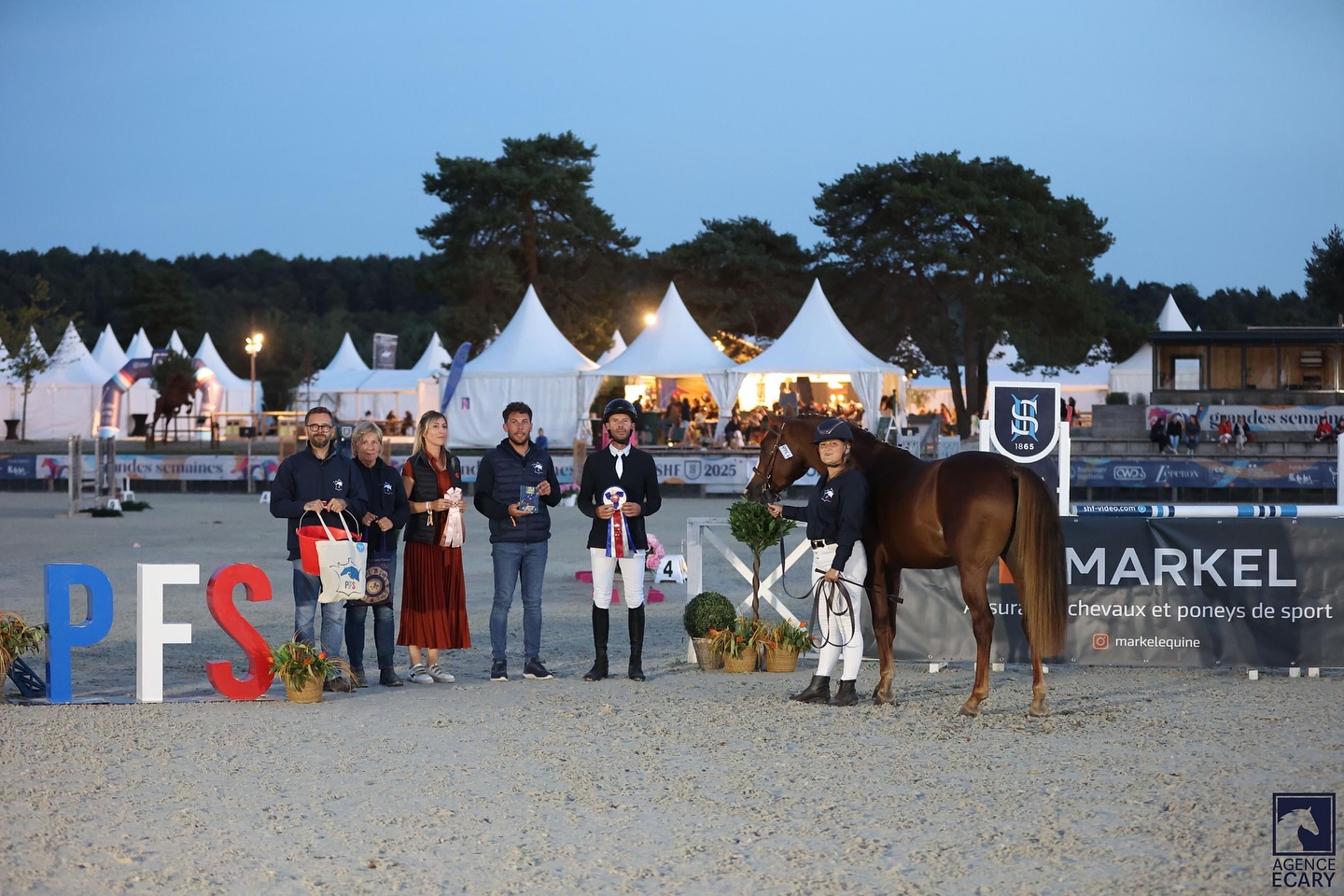 🏅Mabar de JIMA🏅
Il nous auras encore mis des étoiles pleins les yeux avec une très belle 10e place dans les 3 ans mâle PFS et la meilleure note au modèle des 82 mâles engagés 🥇!
Il obtient son agrément et sera donc bientôt disponible en IAC 🧬
Un très très grand merci à son cavalier @mat_pgy pour tout le travail réalisé ces derniers mois, ainsi qu’a sa super équipe !
🔜 Testage des étalons 💪🏼