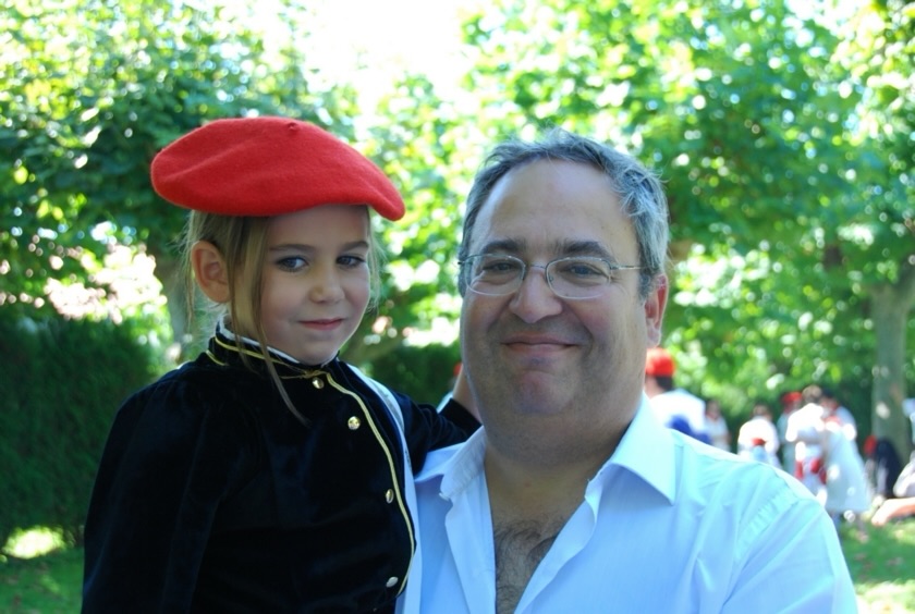 La ilusión de un padre. El sueño de una niña que se vuelve realidad.
¡Viva la Cantinera! ♥️
🗓️ 8 de septiembre de 2008 (Patricia Maldonado, Cantinera 2025)
#gureazharro