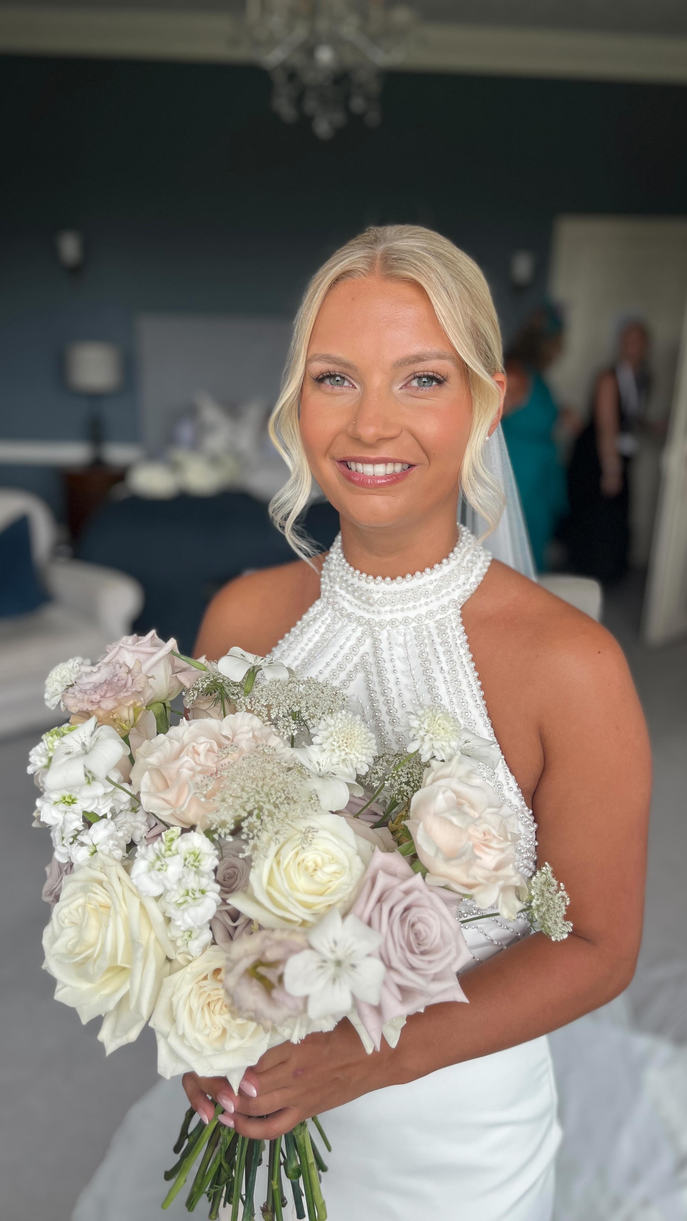 The longest hair I’ve ever styled? 👀✨
When I first saw Leanne’s gorgeous, naturally long locks and heard she wanted a sleek low bun, I wasn’t sure how it would work. But with my signature styling techniques, I used padding to tuck away half her hair, making it easier to create the elegant bun she had been dreaming of💫
Such a dream bride and the loveliest morning with Leanne and her bridal party at one of my favourite venues @deerparkcountryhouse ✨
Suppliers //
@amyemakeup
@codie_symons_bridal
@danielleveitch
@seanraymondfilms
@undercoverbestie_
@georgina.rose.events
@g.r.e.weddings
@roomforbloomevents
@deerparkcountryhouse
@annacampbellbridal
@laurenfrancisbridal
@allthingsniceentertainment
@themobileportraitbooth
.
.
.
#bridalhairstylist #bridetobe #bridalhair #destinationbridalhairstylist #destinationwedding #trendingbridalhair #timelessbrides #ukbridalhairstylist #modernbrides #weddinghairstylist