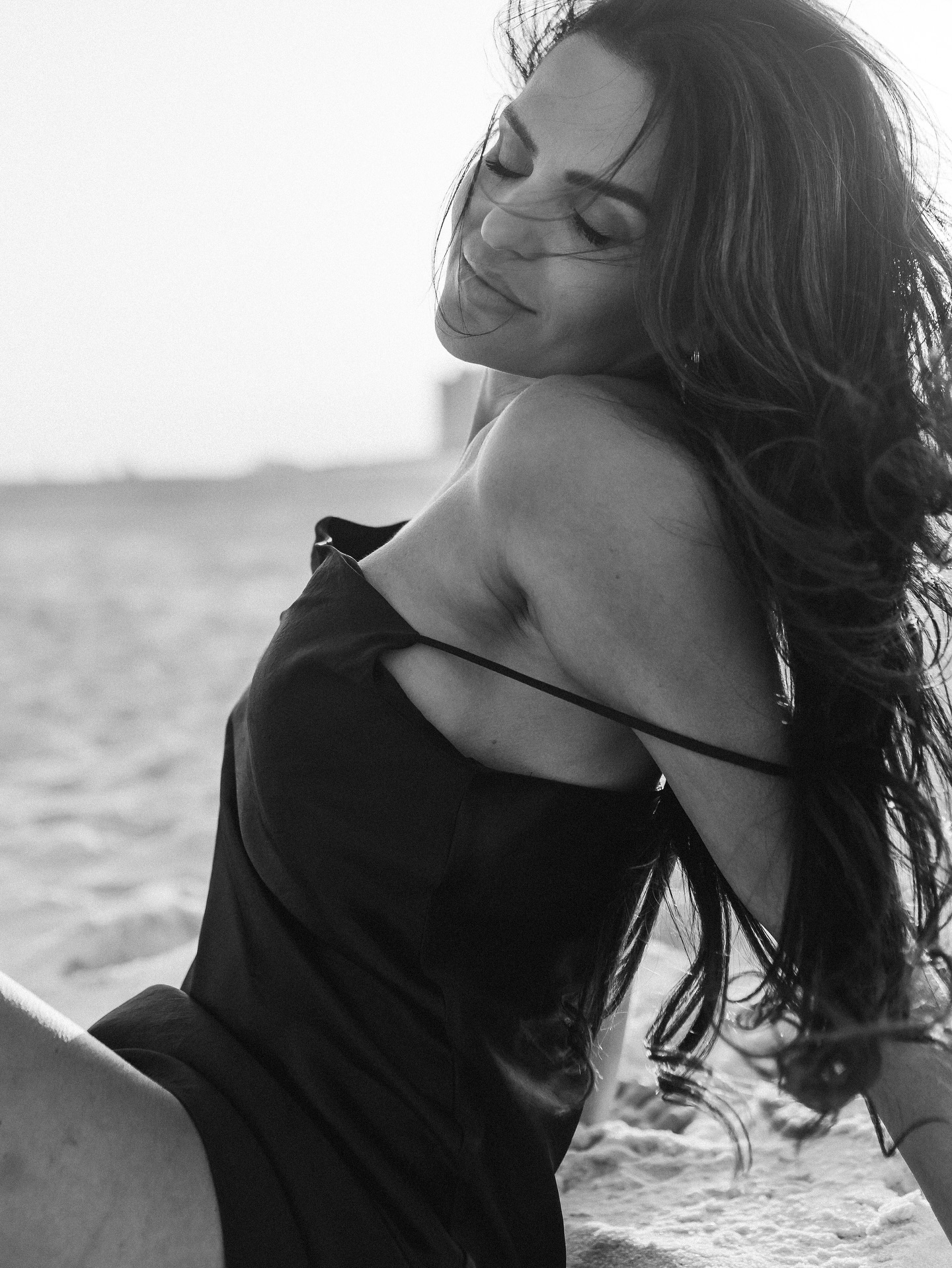 take me where summer never ends x
#photographer #pensacolabeachphotographer #floridaphotographer #travelphotographer #pensacolabeach #florida #alynnephotos #alynnephotography