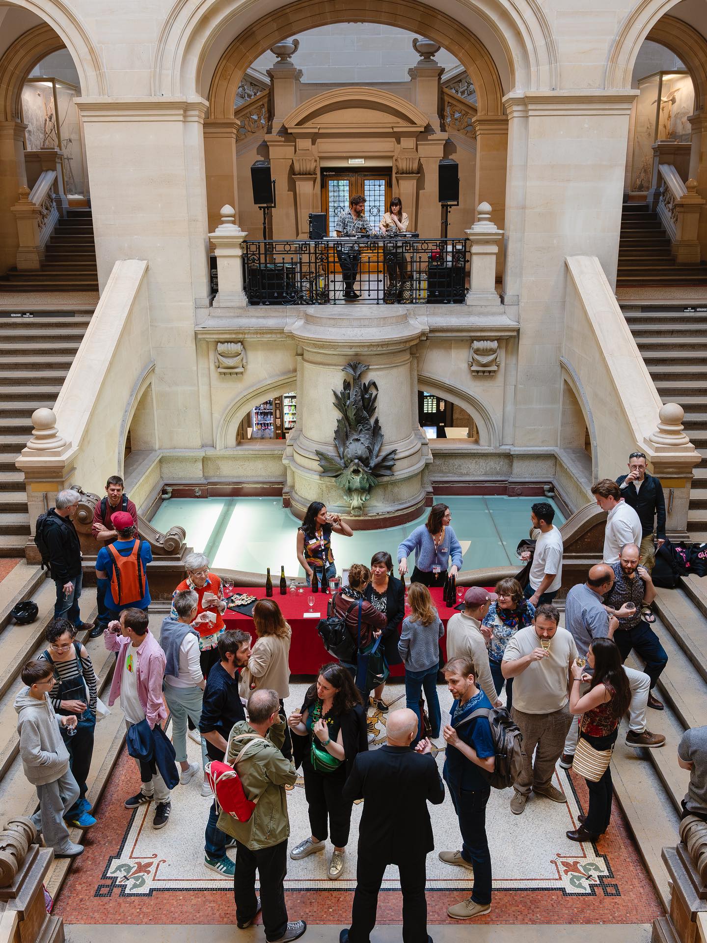 Photos by : Laurent Dubois © BCU Lausanne
✨ Retour sur le vernissage « L’Expo qui tue : histoire d’une revue pionnière de manga »
En bouchées :
Tourte au poireau miso mirin
Rouleau wakame sarada sesame
Maki wasabi
Tsukemono
L’expo a lieu au Palais Rumine jusqu’au 25 octobre 2025 🚀
Toujours sur la thématique du Japon, on organise deux ateliers sur la cuisine japanaise végétarienne en novembre. Les deux dates sont déjà complètes 🤩 🇯🇵🫶