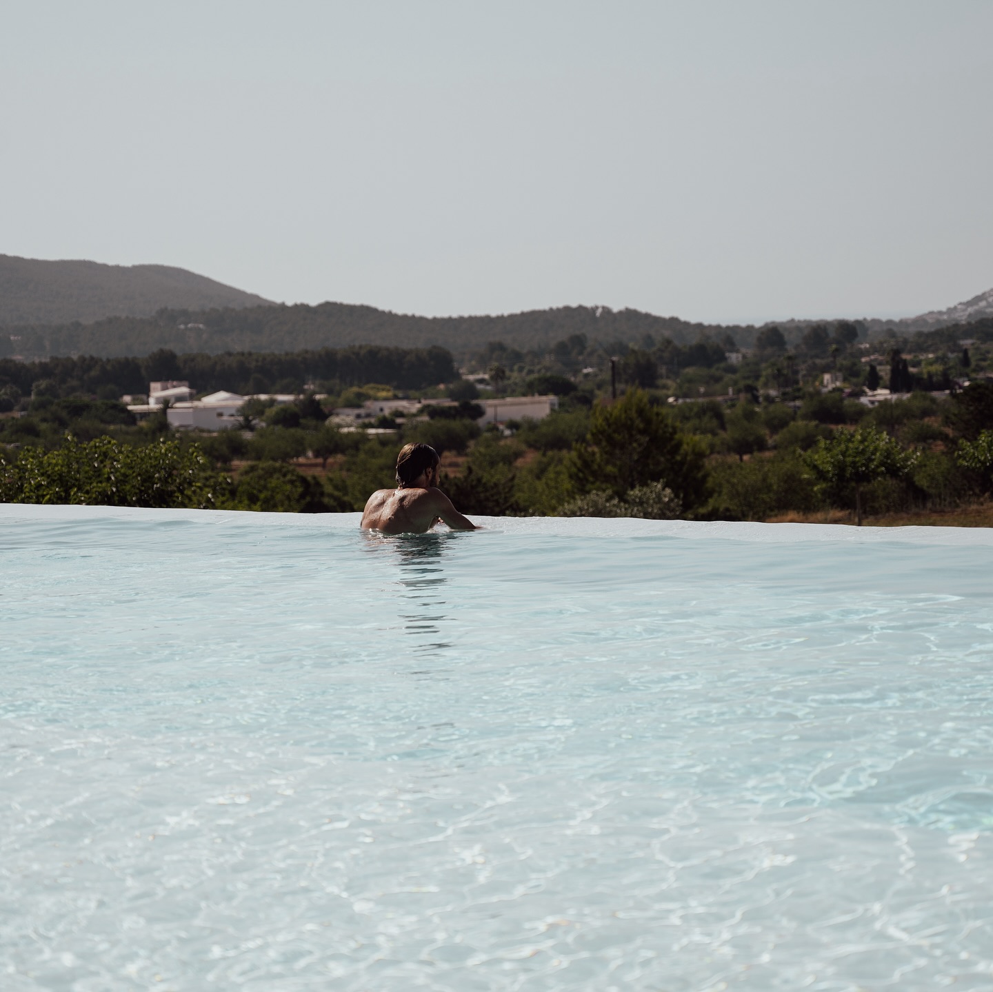 Where water meets the horizon, true serenity begins✨🌊
#amara #amarawellness #ibizaspa #spaibiza #wellnessibiza #ibizawellness #wellnesscentre #wellness #spawellness #ibiza