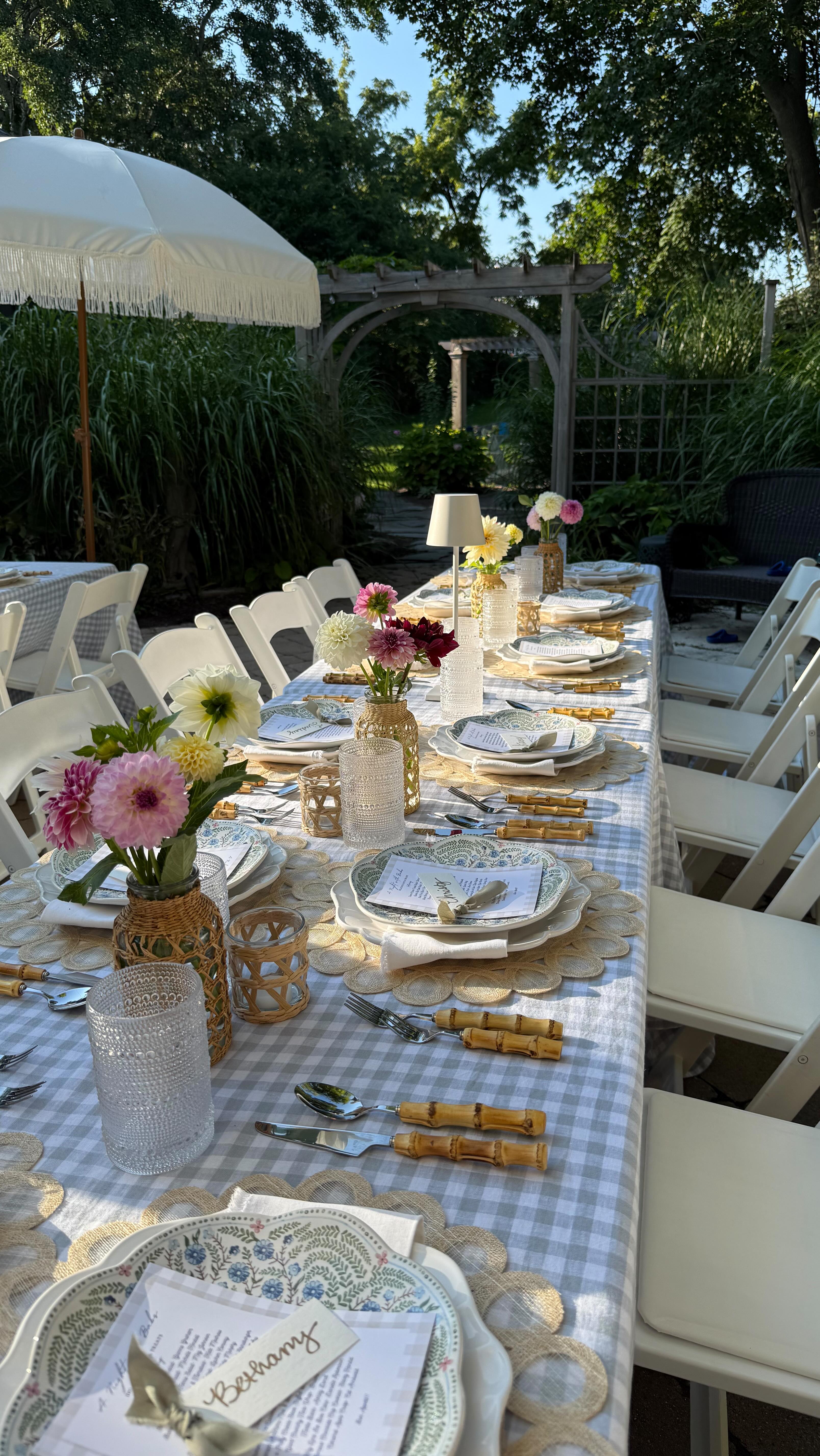 We adore the trending cookbook club dinner parties, and this one was particularly fun to be part of!
The theme highlighted @brunchwithbabs amazing new book! The table design captured its essence, complemented by seasonal blooms from @hilarybombardhome.
#dinnerparty #tabledesign #tablesetting #tabletop #brunchwithbabs #babs #cookbookclub #dahliaseason #floraldesign