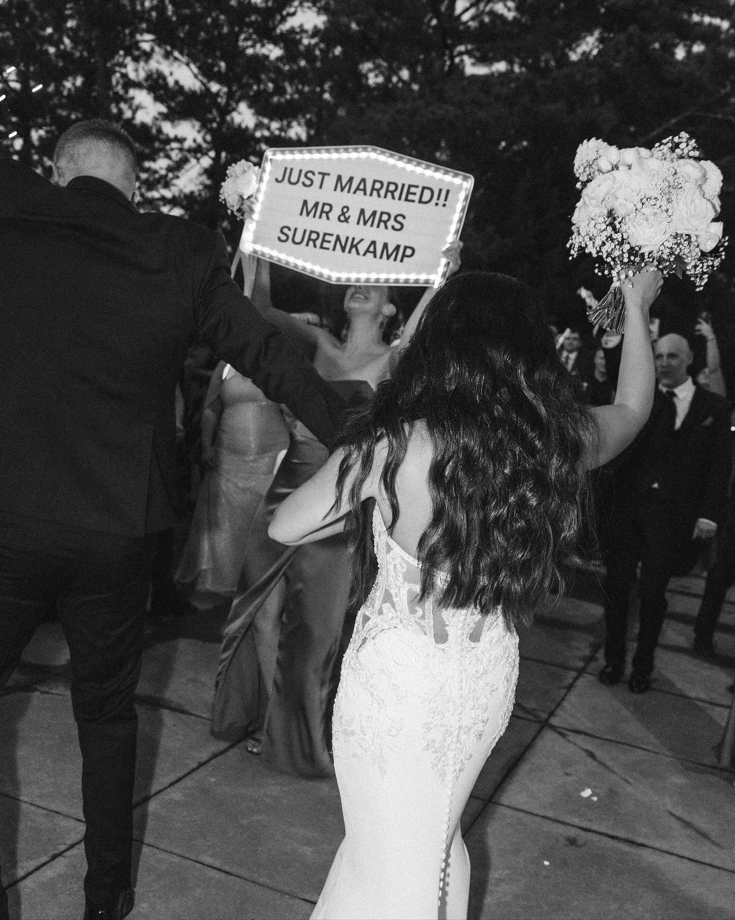 A m i n a + J o r d a n
8. 23. 25 | V i n e s M a n s i o n
Just married!! Mr. & Mrs. Surenkamp!! These two were celebrated BIG in her hometown this past weekend by friends and family from near and far. What a special day to be a part of!!! Amina was glowing all day and Jordan held every moment sacred. This barely scratches the surface of everything we plan to share, so stay tuned for more! #ashlyncatheyphotography