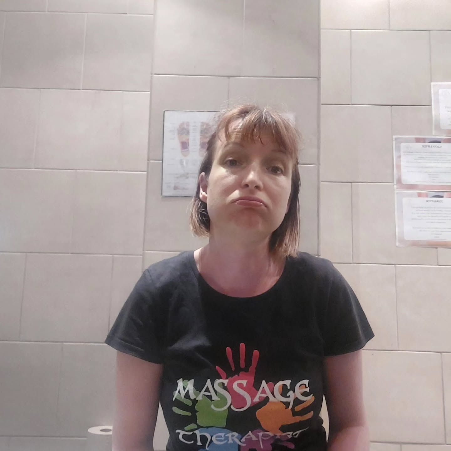 This how I feel after a very busy week @treatmentsbybea Relax-therapy 😮💨
💆♀️ 90 minutes treatments were the dominant treatments for the last week of August. So loads of very relaxed and sleepy clients.
🤩 New clients came - the referral raffle is defo working Jackie @thehomebasedtherapist
🙌 I feel honoured when parents bring their kids for massage. I had one young gentleman on Friday. The main goal was relax his shoulder blade and introduce him to massage and positive touch.
🥦 Health wise still going strong and Kallo rice cake is my best friend 🤣 Although I missed my calming morning sessions this week so I have to make time for them.
September is just around the corner and it looks busy! Have you managed to secure your slot for knots? 🙌💆♀️👣🤰
#massageinpurley #reflexologyinpurley #massagetherapistlife #massage #reflexology #pregnancymassage #kidsmassage #relaxtherapypurley #purley