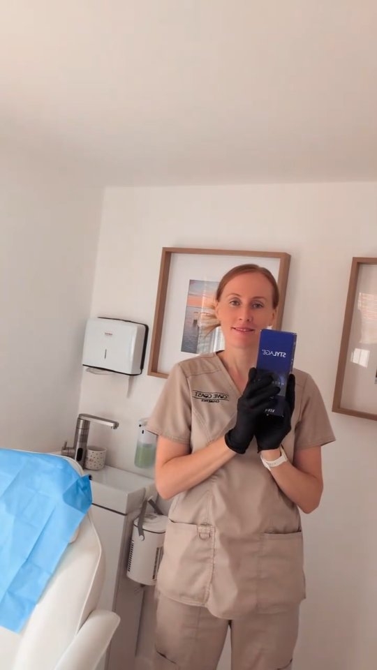 🌟
Catching some Hydromax ..It's all about prevention
Is your skin dry? Dull ? Or even Lacking elasticity?
Say hello to hydromax 💫
👩🏼⚕️long lasting skin Hydration
🩺smoother skin
👩🏼⚕️treats face, neck, hands and upper chest
💉stimulates collagen & elastin