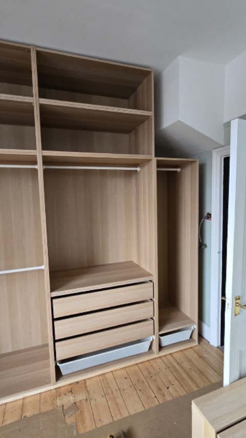 Custom wardrobe in progress 🚧
PAX system transformed into a fully bespoke solution – drawers, rails, and perfect fit for the room. Next step: fillings, doors & finishing touches!
.
.
.
.
.
#paxwardrobe #wardrobewithextension #bespokejoinery #bespokesolutiom #homestorage #fittedwardrobe #ikeapaxhack #paxhack #pax #ikea #joinery