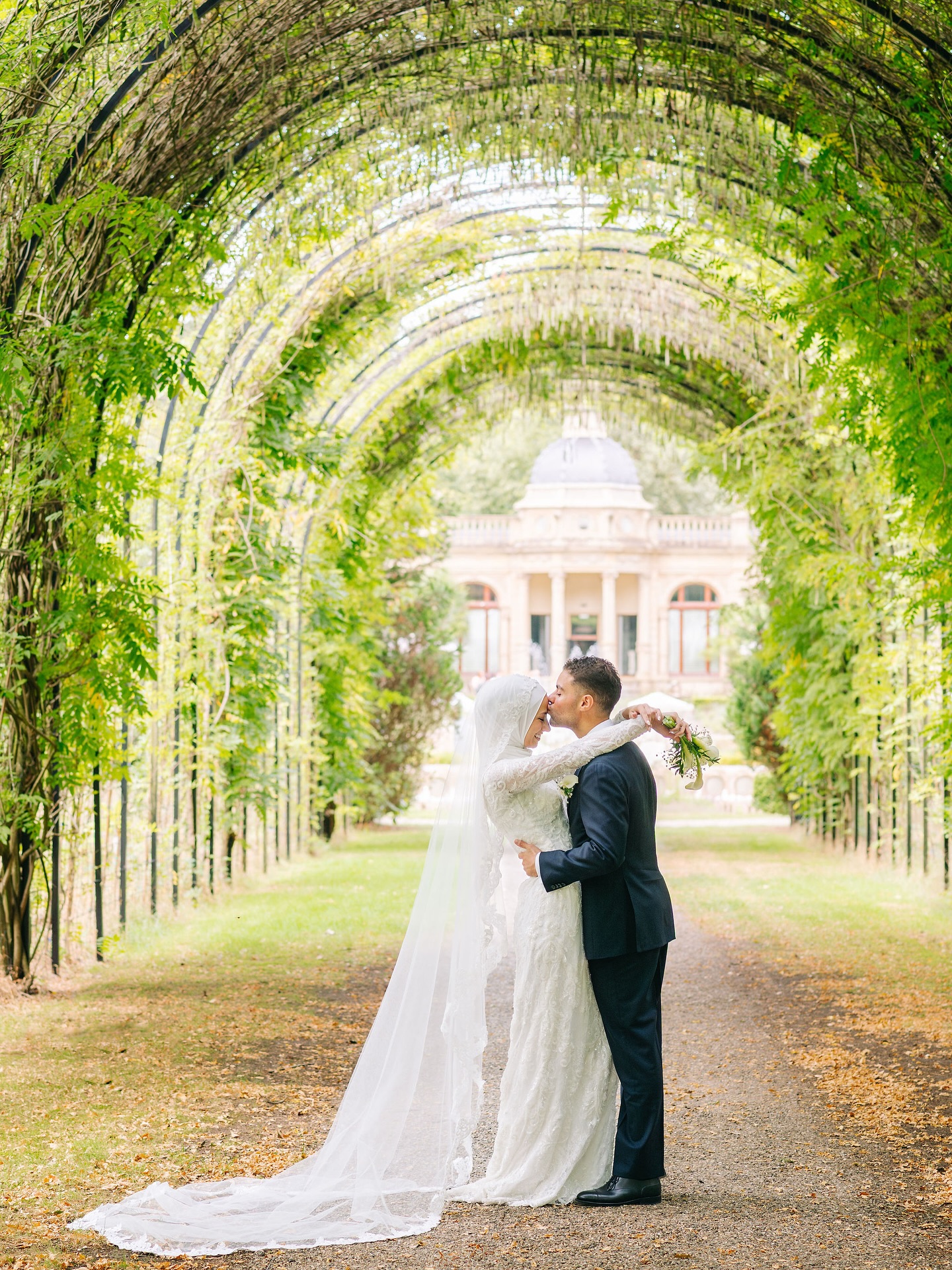 About last Sunday. Een Turkse bruid en een Marokkaanse bruidegom, een prachtige dag op een schitterende locatie, met mooie mensen en een wit paard ;) Het was een feestje!
• #love #liefde #wedding #weddingphotography #trouwen #bruiloft #bruidsfotograaf #beautifuldestinations #weddingphotographeribiza #weddinginspiration #trouwfotograaf #luxurywedding #isaidyes #trouweninnederland #trouweninhetbuitenland