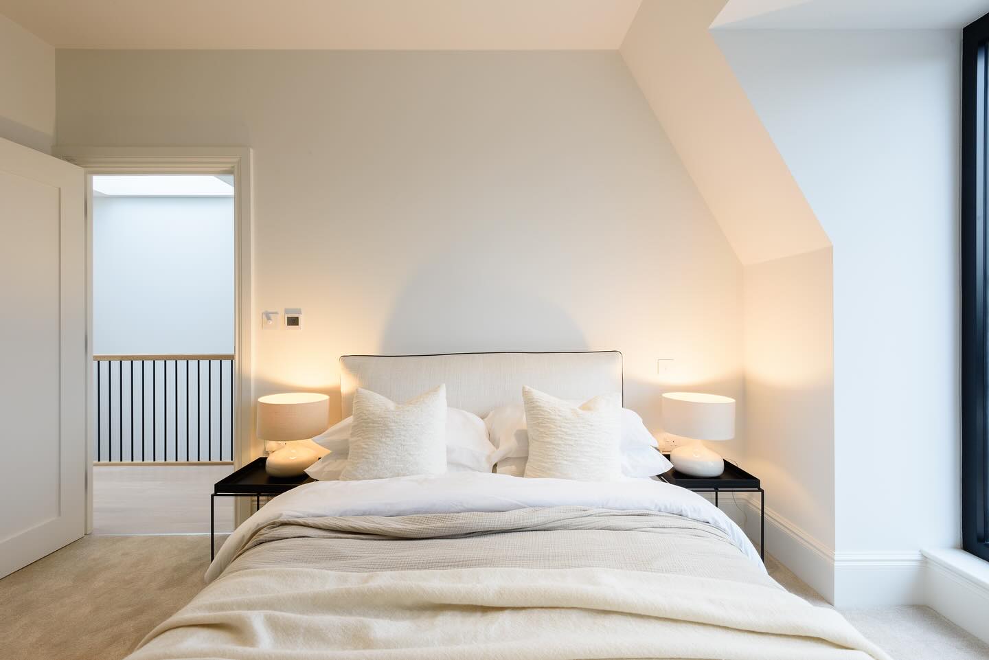 Soft tones. Clean lines. Effortless calm.
From the inviting warmth of the bedroom to the spa-like sophistication of the bathroom, every detail at Montpelier Mews has been carefully considered,so your home feels as good as it looks.
Agents: @core.london and @fineandcountry_chiswick