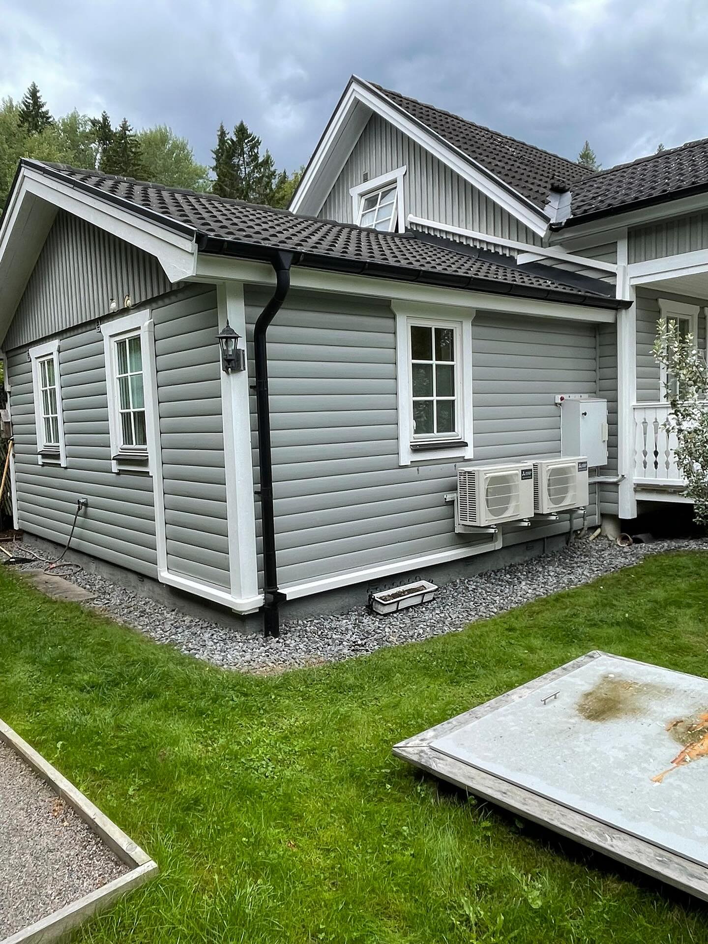 Två stycken Mitsubishi Ninja 25 installerade hos kund i Saltsjö Boo. Självklart är el-installation fast och utförd av vår elektriker Filip⚡️
Är du också intresserad av att veta vilken lösning som passar ditt hem eller verksamhet bäst?☘️
Boka ett kostnadsfritt platsbesök🙏🏻
📞 08-7685577
✉️ Kontakt@bmekyl.se