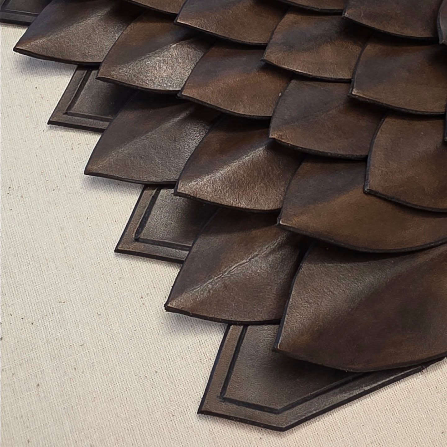I've been unable to share my work for such a long time- but I have been incredibly busy since February!
I still can't talk about what I'm doing, but I am working on some shareable pieces and using all the leatherwork techniques I have learnt the past 6 months for my portfolio.
I chose to make a selection of pieces from Ardbert's costume, from Final Fantasy XIV.
While I have no plans to make it completely (might change my mind if I get tickets to FanFest...) I thought there were enough different little things to challenge myself.
I'm excited to continue working with leather in the future.
#finalfantasyxiv #ardbert #ffxivcosplay #ffxiv #shadowbringers #leatherwork #leathercraft #cosplaywip #costumemaker