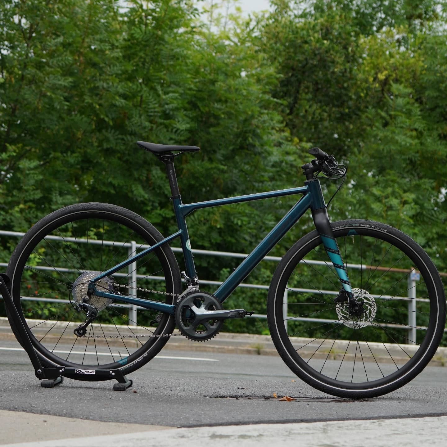 #Alwaysvollgas
Du willst schnell sein und doch kein curvy 🍑 Lenker.
Hey Bergamont hat das passende für dich, schnell, sportlich flat Bar.
Und den Gravel-Bike fahrern kannst du locker vorne weg fahren 🤘😁
Ab 899 Fr. Bei uns im Shop in diversen grössen
Direkt von #sanktpauli
#bergamont#mtbenduro#gravelbike#roadcycling#stoeri2radcenterherisau#switzerland#herisau#sanktgallen#flawil#gossau