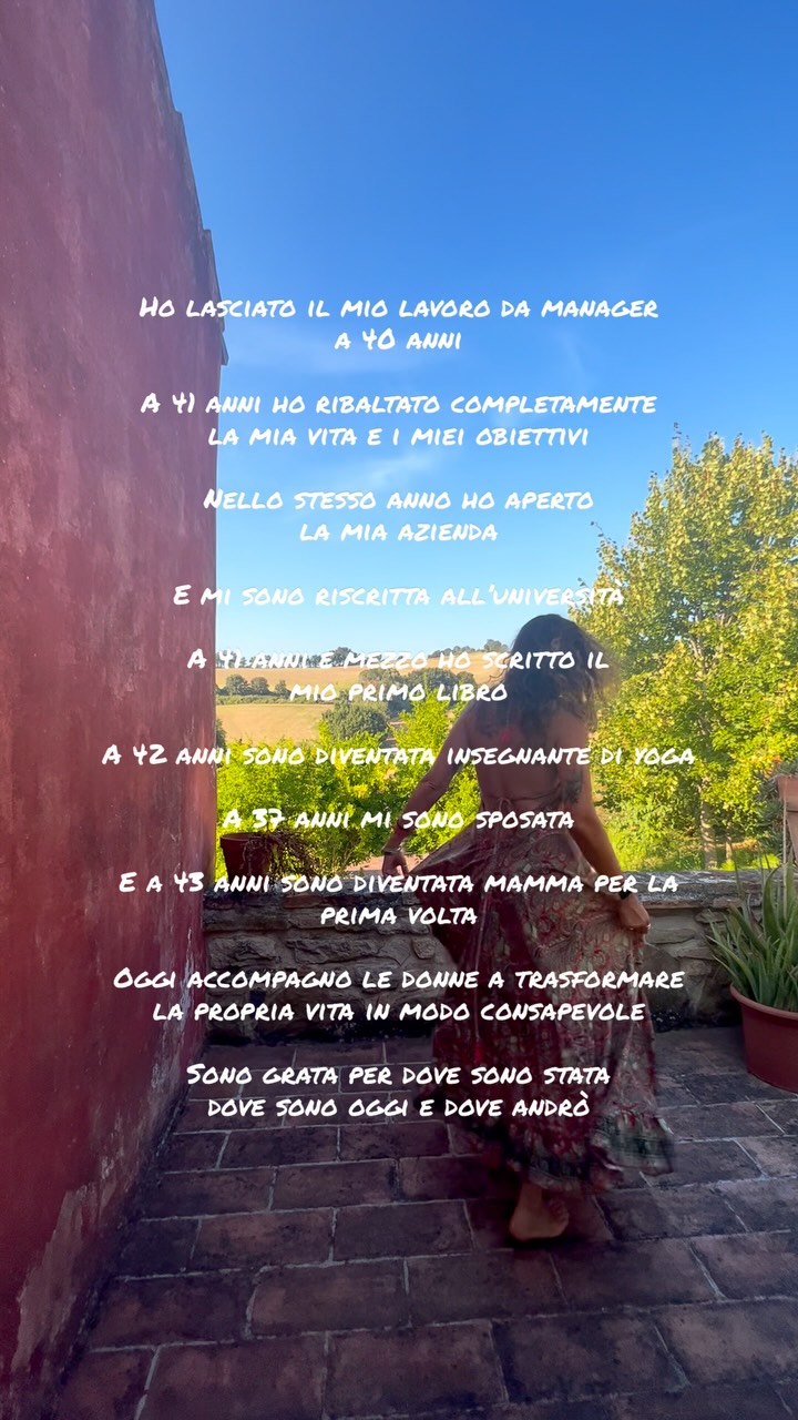 ✨Non è mai troppo tardi✨
Ho rivoluzionato la mia vita in modi che non avrei mai immaginato:
ho cambiato lavoro, ho fondato la mia azienda, ho scelto di rimettermi a studiare, ho detto sì all’amore e ho realizzato il sogno di diventare mamma.
Quello che ho imparato è che non esiste un’età giusta per trasformarsi: i sogni non scadono, le strade nuove si aprono quando trovi il coraggio di seguirle.
La verità è che puoi riscrivere chi sei e cosa desideri, in qualsiasi momento.
👉 Commenta CAMBIAMENTO per scoprire i primi passi per dare una svolta autentica alla tua vita.
⸻
#cambiamento #nonèmaitroppotardi #trasformazione #nuovavita #crescitaspirituale #coachdonne #donneforti #coraggiofemminile #mindsetfemminile #evoluzionepersonale #risvegliospirituale #yogaitalia #coachingitalia #vitaconsapevole #obiettividivita #mammaeimprenditrice #donnaconsapevole #trasformazionefemminile #crescereinsieme #donnecheispirano
⸻
• cambiamento
• trasformazione
• coraggio
• chiarezza
• consapevolezza