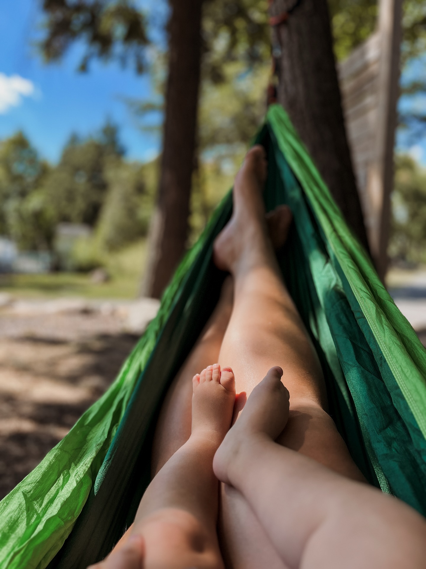 Bonne rentrée à tout ceux qui commencent l’école!
Je prie que chacun de vos petits cocos aient une journée en douceur et dans la joie.
Ici nous ne commencerons l’école-maison qu’en octobre cette année pour profiter le plus longtemps possible de papa en congé parental. C’est temps de famille sont tellement précieux!
#backtoschool #homeschooling #ecolemaison