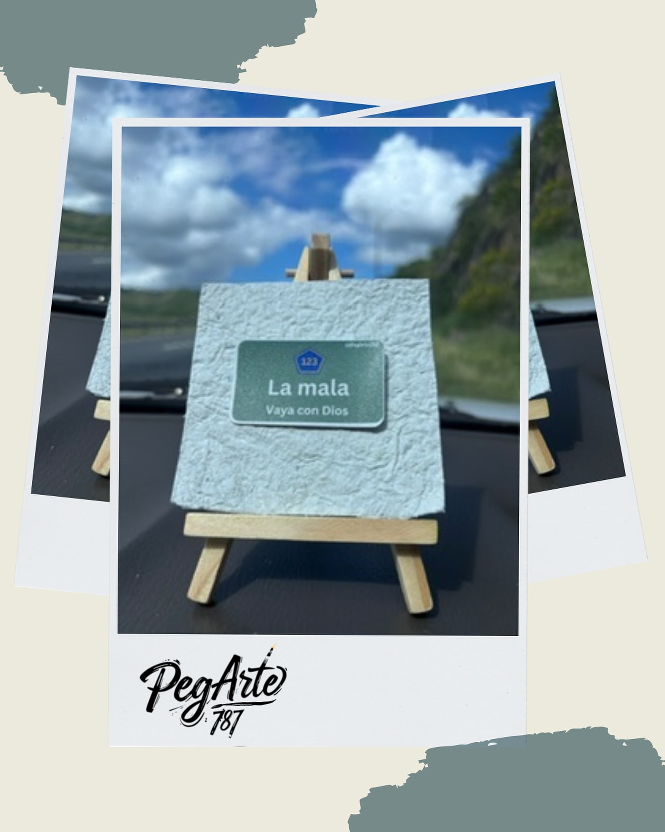 ¿Estas en “la mala”? Este sticker te acompaña en esos días difíciles y te recuerda que hasta los momentos complicados son temporeros. ¡Dale personalidad a tus cosas con un toque de realidad boricua!