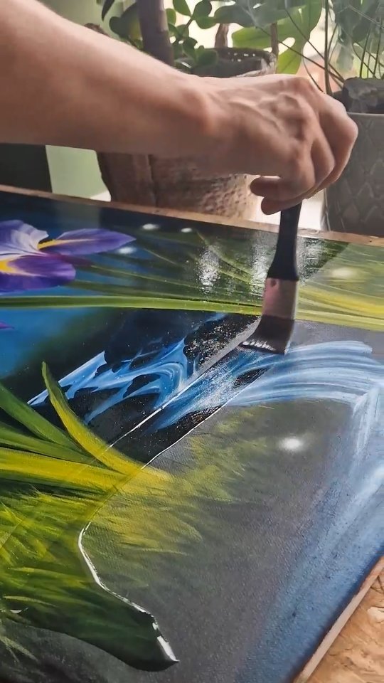 This has to be the most satisfying part of my painting process! 😆
As oil paints dry, the light scatters on the surface of the canvas, and the colours appear to lose their vibrancy. However, just like magic, every stroke of varnish reveals the beautiful depth of colour, and the painting comes to life again!
#varnishingpaintings #asmrart #satisfyingvideos #oilpainting #floralart