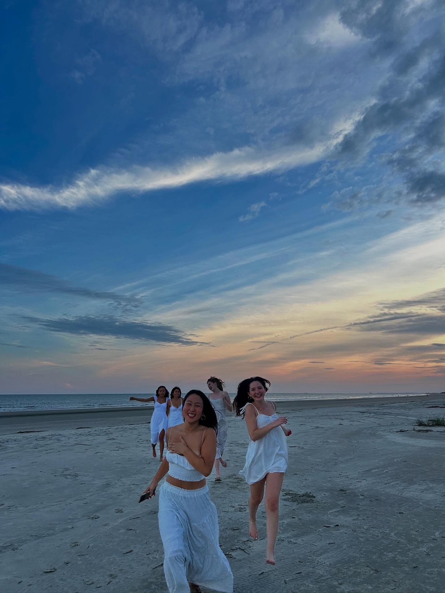 This past week we’ve been busy running around Fripp Island (and singing too)! But not to worry, we are now back on campus just in time for Tiger’s Roar 🧡💙
See you tomorrow at 10pm in Richardson Auditorium!
Love,
The TGs
p.s. arch sing. this thursday. 9:45pm. blair arch.