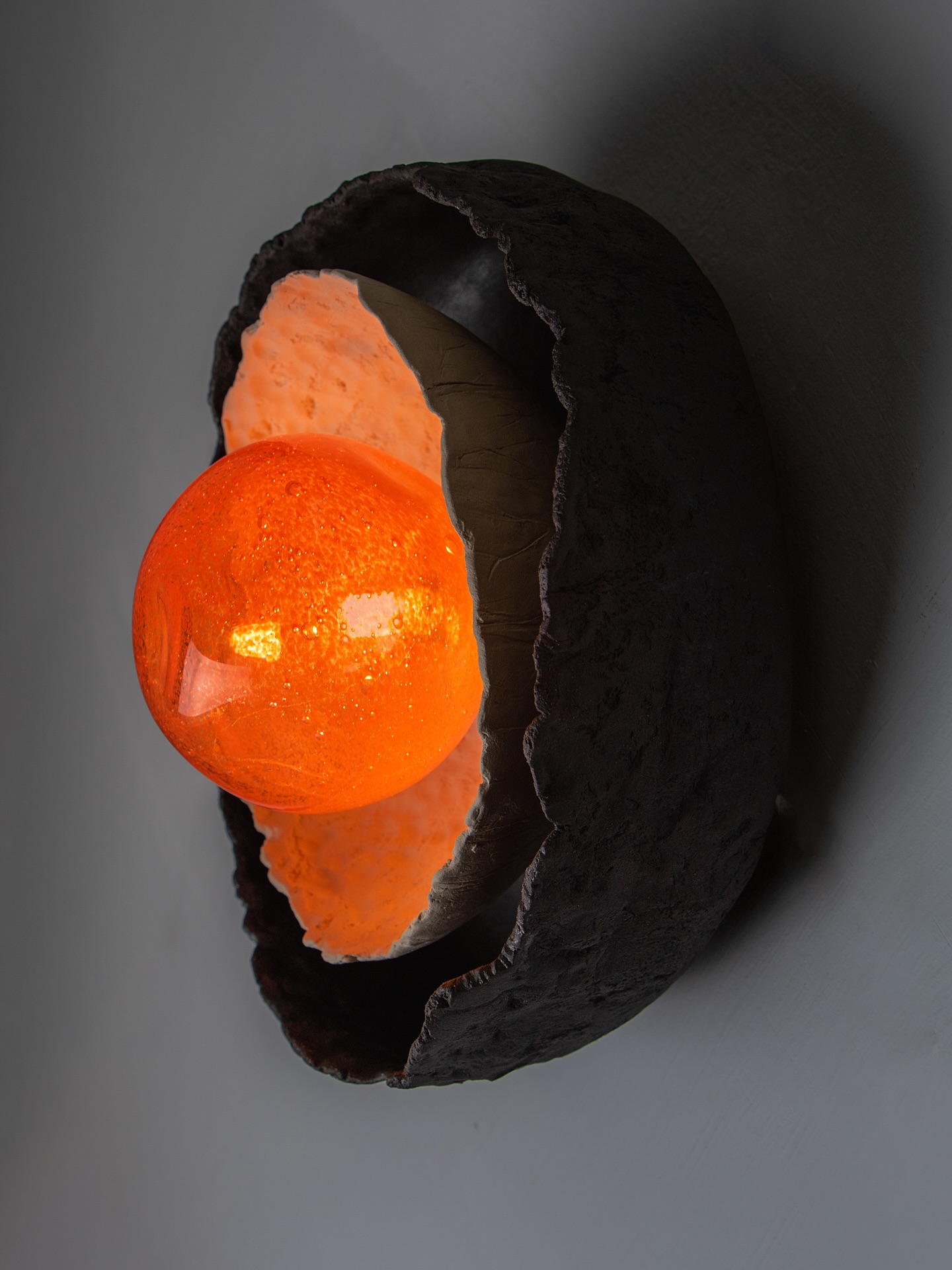 Shaped by the memory of sea-worn stones, the new Asea radiates in warm earthy hues ✨carrying the raw poetry of nature into your home.💫
>> maiizen.com