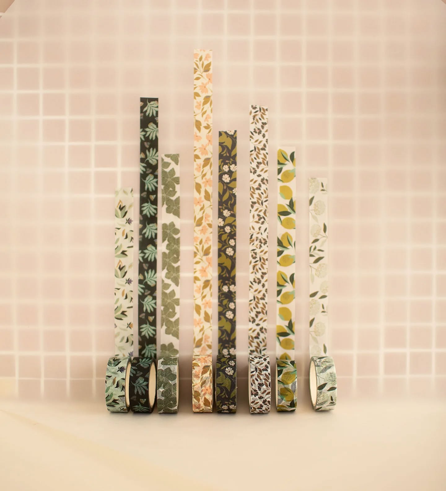 C'est bientôt la rentrée et voici de nouveaux masking tape à collectionner !
Pleins d'utilisations possible pour ces petits Scotch colorés !
.
.
.
#poussieredesrues #serigraphie #maskingtape #papeterie #lyon