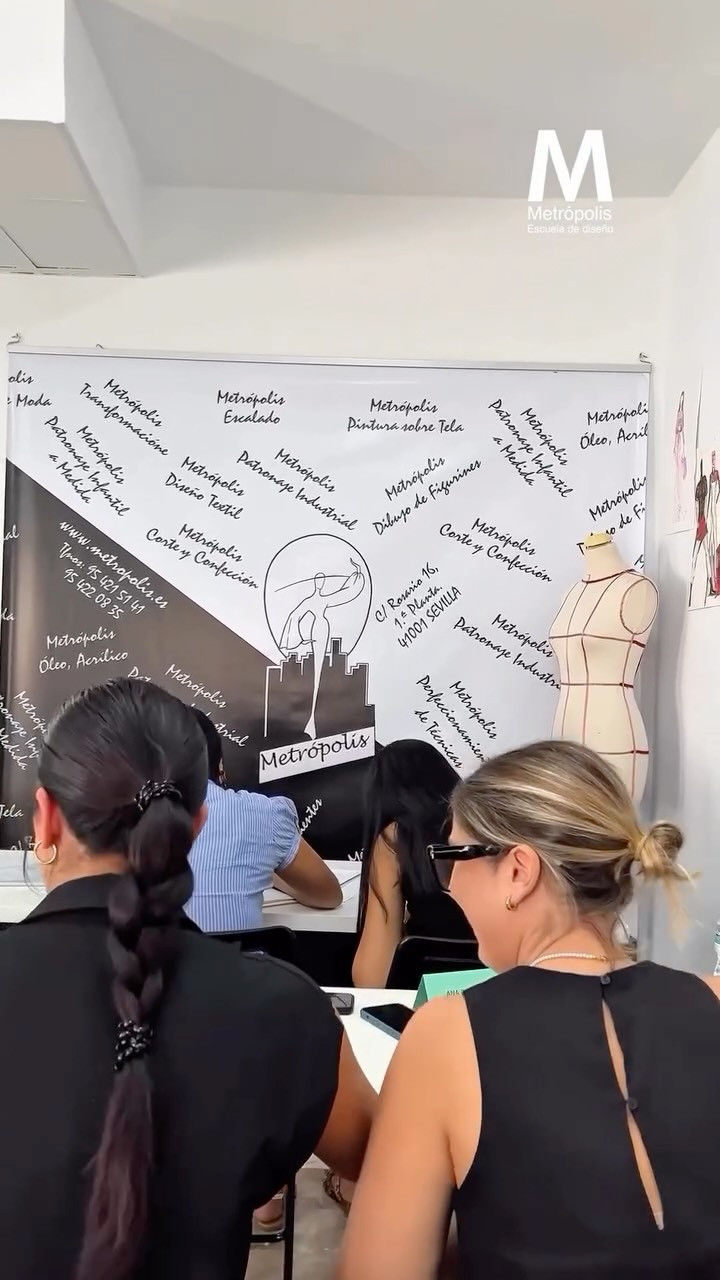 Diseño de Moda, Estilismo, Patronaje Industrial, Moda Flamenca, Moda Infantil.
#yosoymetropolis #escueladediseño #diseñodemoda #dibujo #ilustracion #costura #patronaje #patronajeindustrial #patronajeamedida #modelaje #corteyconfeccion #textil #estilismo #estilista #moda #escalado #novias #patronajeinfantil #pasarelaflamenca #modaflamenca #modaandaluza