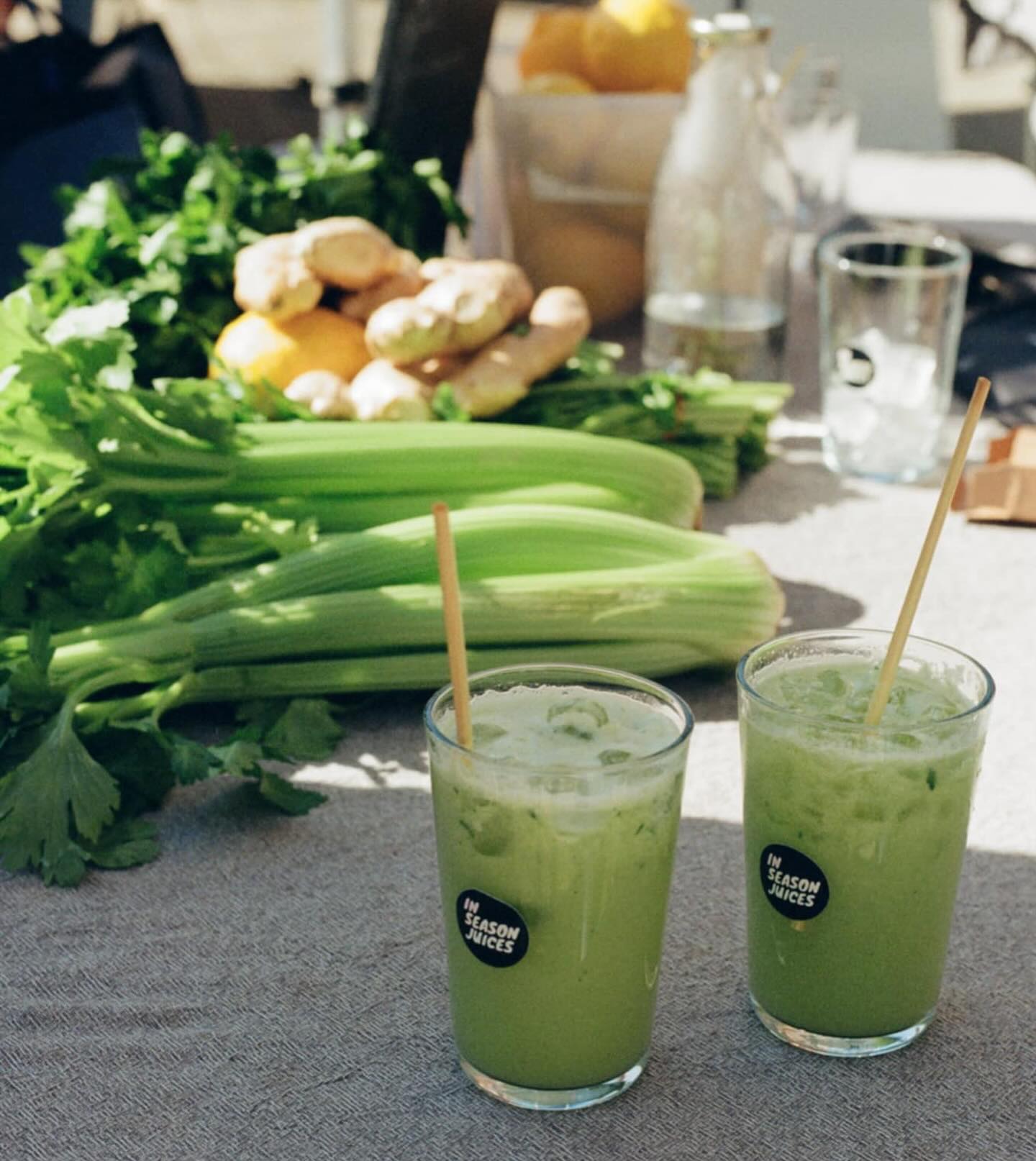 We’re bringing our fresh juice blends to more places! Pop up now at @theglenshopping opp Daiso by the food court for 4 weekends only!💥
Sit back and let us make a green juice so good even the most discerning tastebuds will approve of!
Tomorrow’s special at The Glen and Carlton will highlight celery from @plentyvalleyproduce and for a limited time the limes from @crossiescados will make this juice zing!! 🍋🟩
Also find us at our regular markets @farmersmarketcarlton @palmbeachfarmersmarket @farmersmarketalphington @melbournefarmersmarkets @elthamfarmersmarket
Come and get your easy greens and say hello 😍