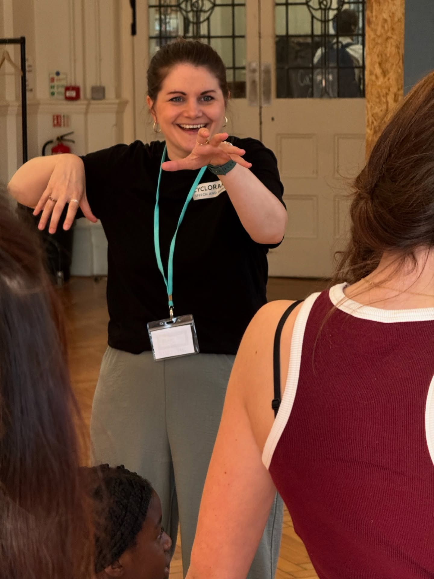 Some may say I have an expressive face when I’m teaching… 🫣🤣🫠
#dramateacher #dramateachersofinstagram #expressiveface #acting #youththeatre