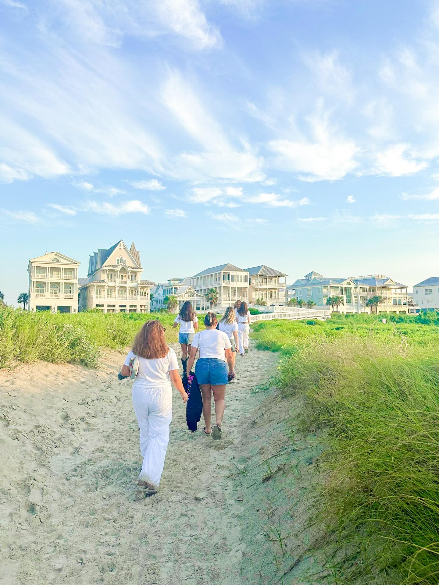 Annndddd we’re back! ✏️🐾