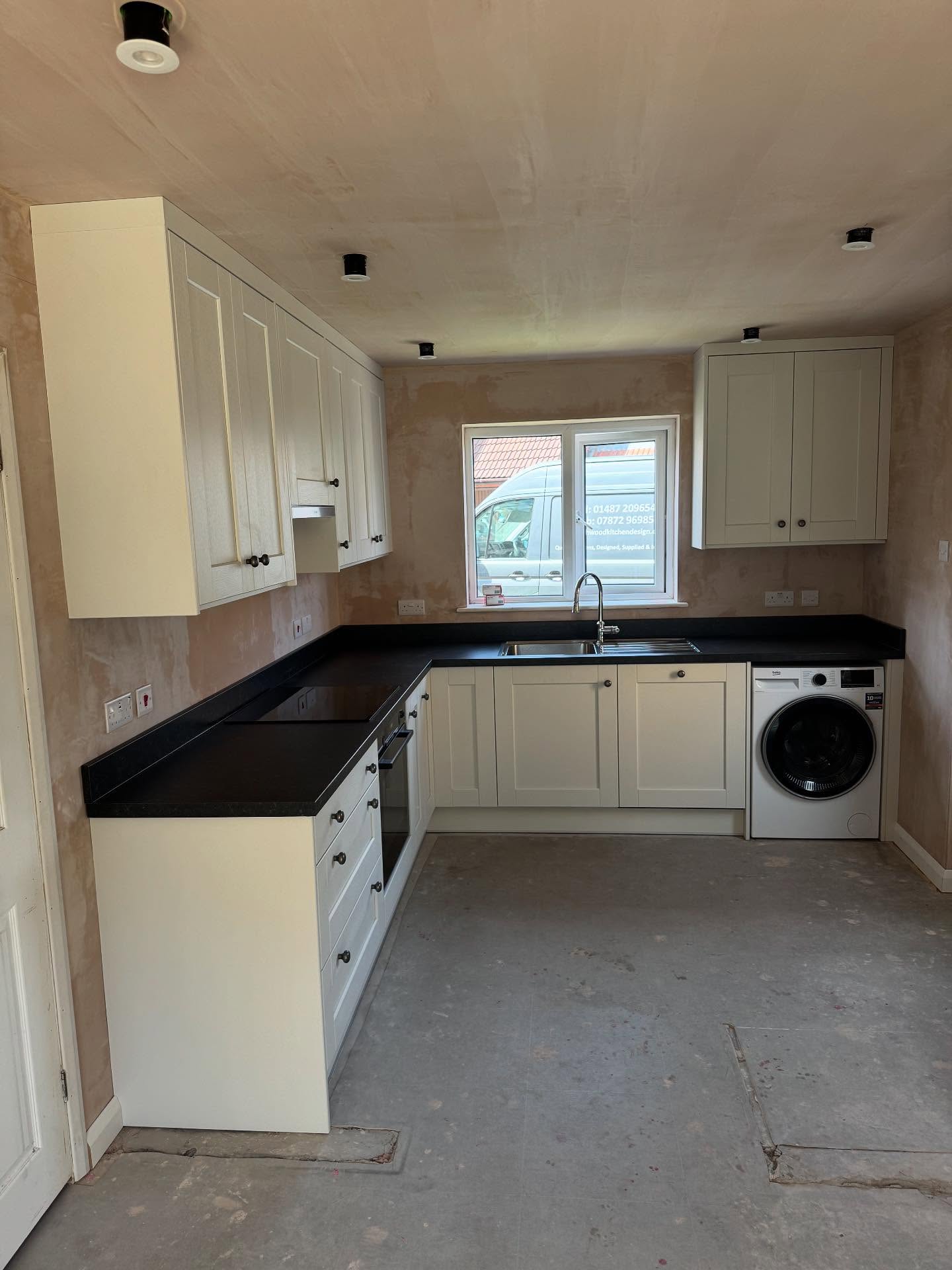 Kitchen upgrade in Warboys complete.
Wall removal ✅
Fully re wired ✅
New fuse board ✅
New radiators ✅
Fully re plastered ✅
Brand new kitchen supplied & installing with Bosch appliances ✅
#kitchen #kitchenrenovation #kitchenreno #ashwoodkitchens