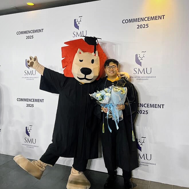 Congrats, Vito! 🎉 From Singapore Management University to the stage of graduation,
From your years of perseverance and courage abroad, today your dreams have turned into reality.
We are so happy and honored to be part of this celebration of your hard work and success, you really are an inspiration to the youth 🤍
Wishing you nothing but the best for what’s ahead, Vito! 🚀👏