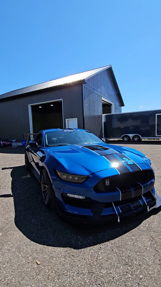 You would never think this has 120,000 KM on it. @vudosnake kudos, my man.
Enjoy every bit of your cars. They don't melt, and we can keep them looking crisp 💎💎
.
.
.
.
🔵Paint correction
🔵Wheels off service
🔵Dquartz Professional ➕️ Cquartz Professional Ceramic Coating @cquartzfinest
🔵Front Bumper wrapped with @stekcanada PPF by @makeitshinedetailing
🔵Trim Reconditioning
That mid day sun gangster shit @therealshinedoctor_