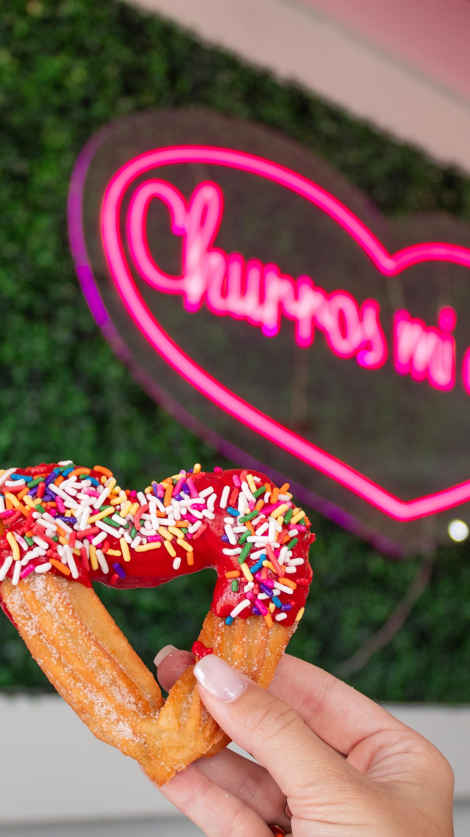 Part 6 of our STC Around Town Series! 🍩
Step into Churros Mi Amor and treat yourself to handcrafted churros, creamy ice cream, and refreshing drinks. From classic favorites to fun shapes like churro hearts, every bite is made with love.
This sweet shop is adding extra flavor and fun to St. Charles. Stop by today!
📍2115 W Main Street, St. Charles, IL