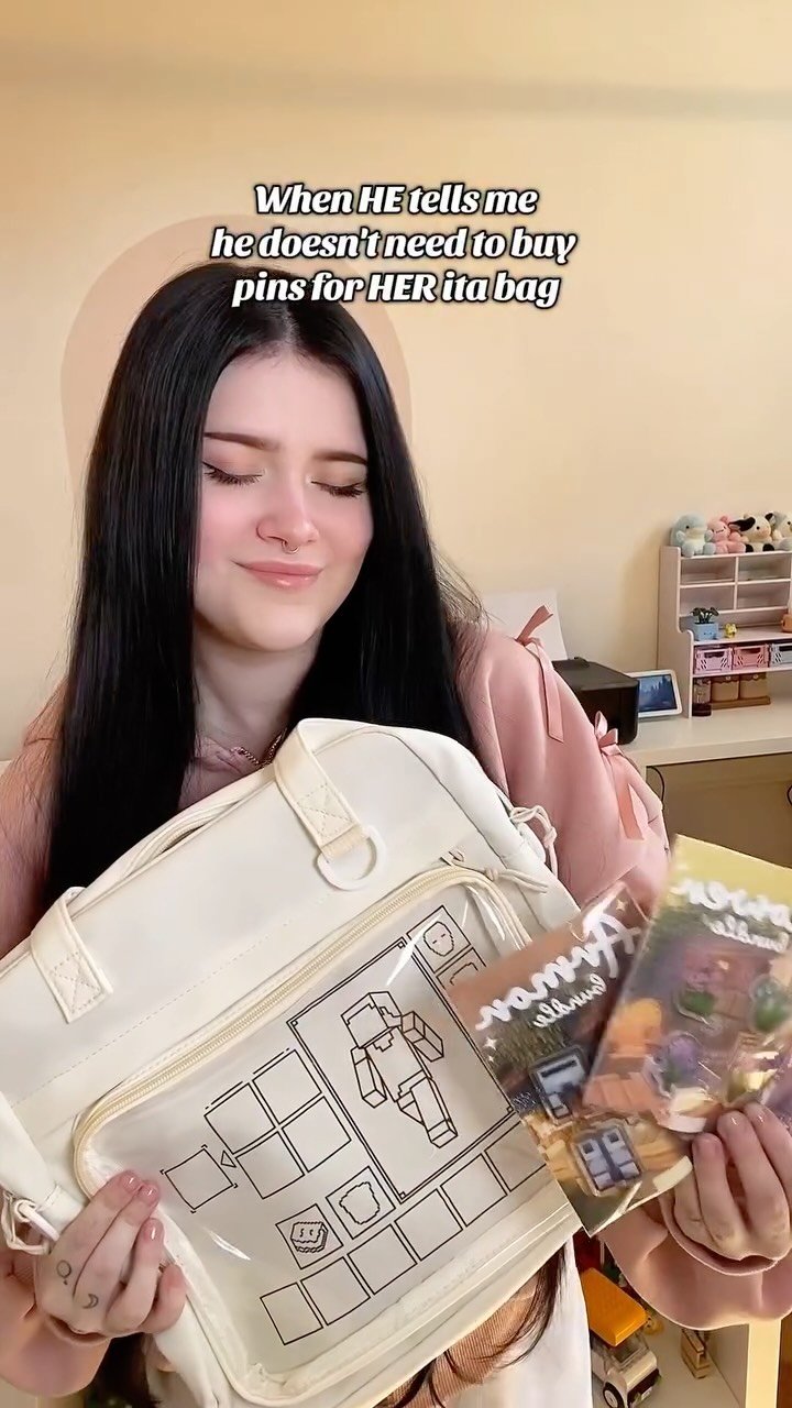 Your girlfriend will appreciate the flower pins, trust me 🙂↕️🌷
Or you can choose any armor, crafting recipe and new fall items 🍄🟫🍂
#minecraft #minecraftmemes #meme #minecrafttutorial #minecrafter #mc #game #games #gamer #gamergirl #gamerentiktok #ohboy #girlfriend #girlfriendgift #cutegift #fyp #fypシ゚