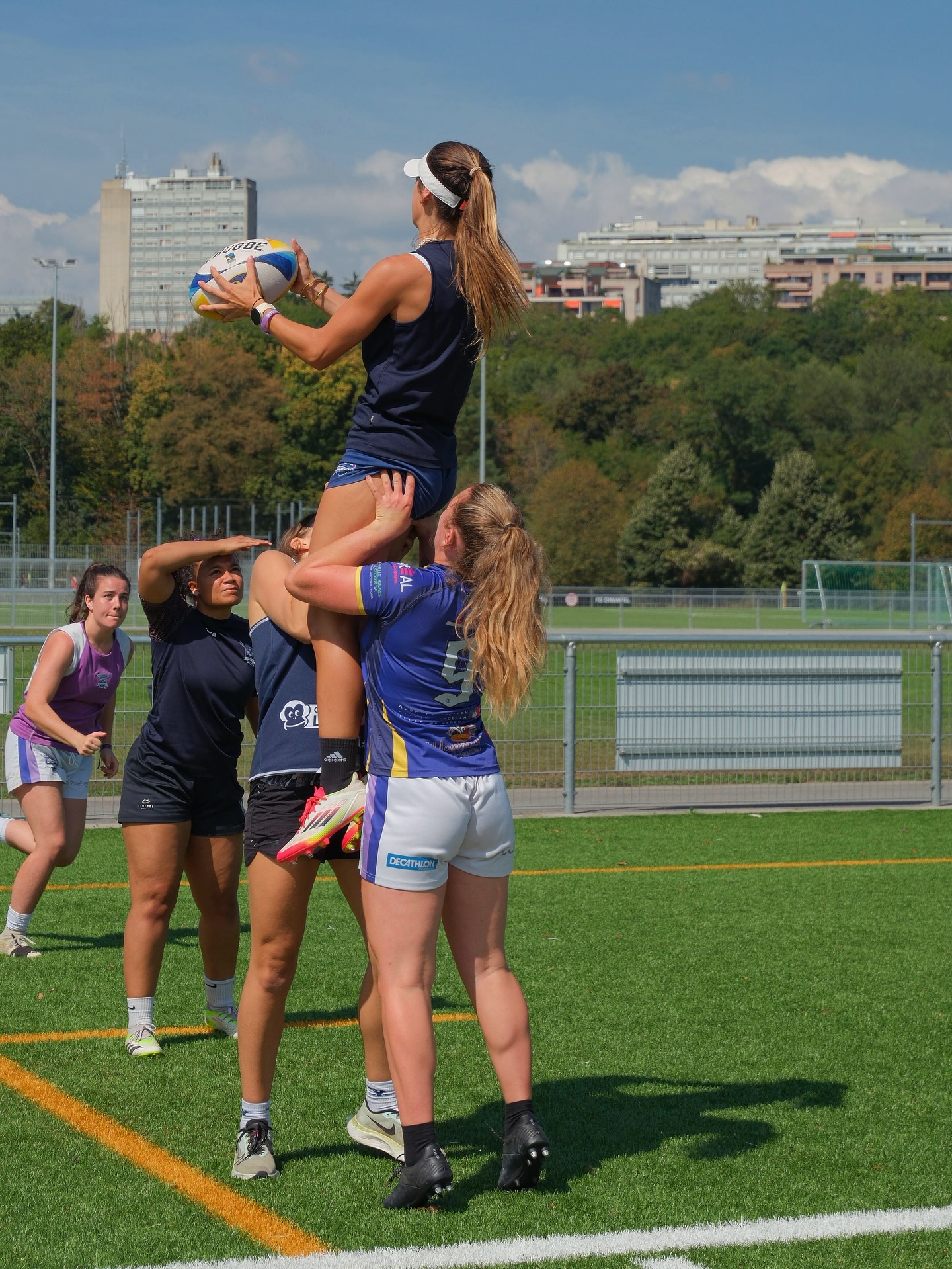 ✨Les filles étaient en stage de préparation le weekend dernier! Un moment de travail intense sous le soleil mais toujours dans la bonne humeur ✨
Bravo à elles pour leur engagement et leur énergie 💪🏻💜