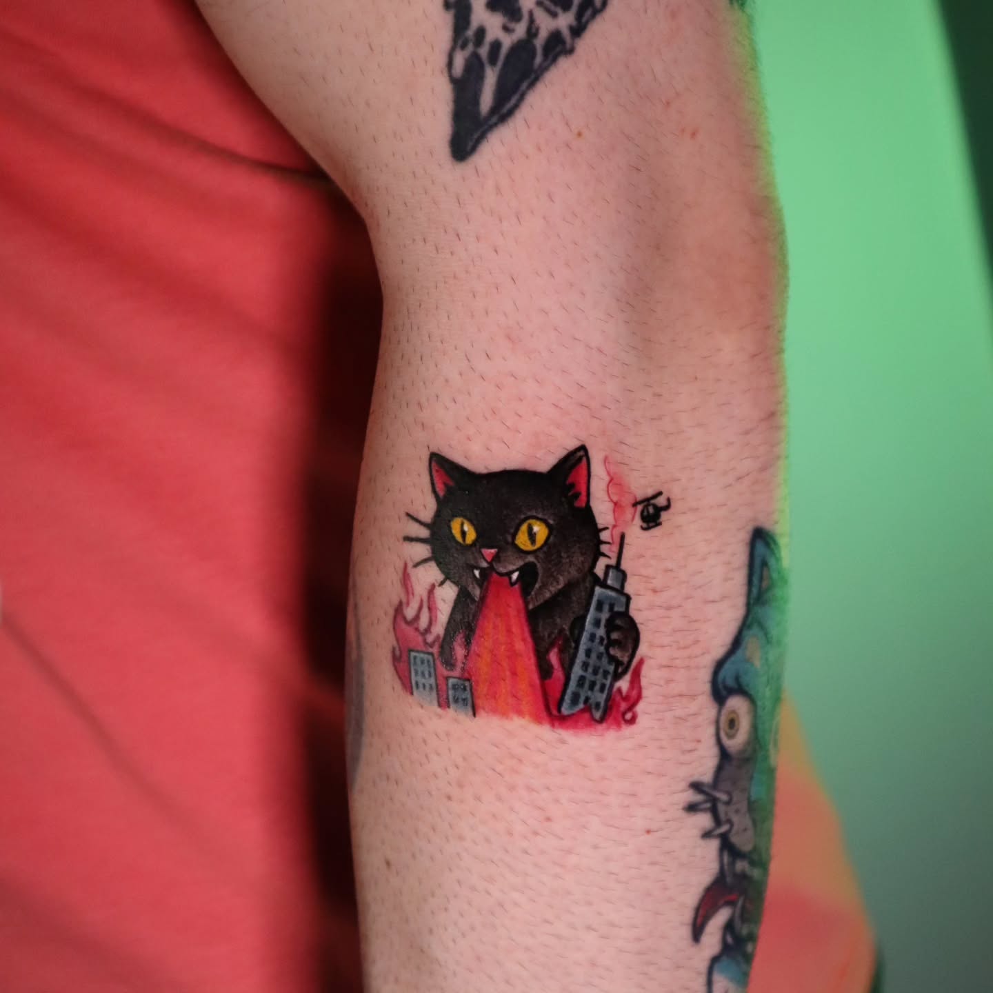 - Catzilla -
Catzilla serisinden 2 tasarımımız sahibine kavuştu. Daha 14 tasarım daha var, acele edin bu benzersiz tasarımları kaçırmayım. Her tasarım sadece bir kişiye yapılacağını unutmayın.
@serdarink
-
-
-
-
-
-
-
-
#tattoo #catzilla #freaktattoostudio #catlovers #cattattoo #customink #dövmesanatı #dövme #beşiktaşdövme #beşiktaş #inked