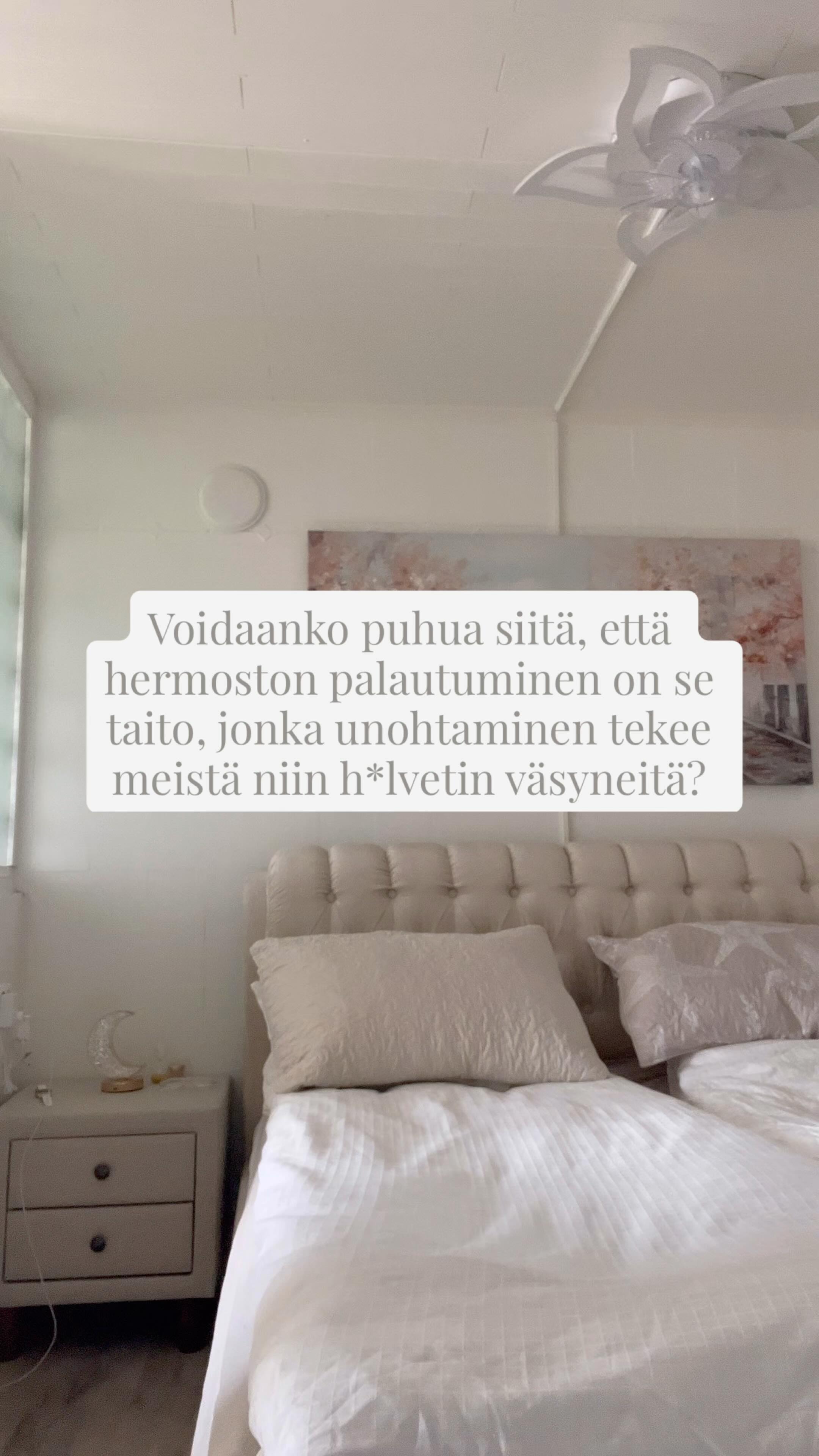 Meille opetettiin, miten tehdään enemmän, nopeammin ja paremmin.⠀
Mutta kukaan ei opettanut, miten pysähtyä.⠀
⠀
Ja niin meistä tuli sukupolvi, joka osaa suorittaa – mutta ei levätä.⠀
Joka tietää, miten selvitä kiireestä, mutta ei miten palautua siitä.⠀
⠀
Ehkä siksi niin moni meistä on uupunut, vaikka tekee kaiken “oikein”.⠀
⠀
Et ole heikko, jos jaksaminen tuottaa välillää päänvaivaa.⠀
Et ole laiska, jos olo tuntuu lamaantuneelta.⠀
Vaan ne ovat kehon tapoja viestiä: “nyt riittää”.⠀
⠀
Jos tunnistat itsesi tästä ja mietit, miten voisit oppia palautumaan paremmin –
olen kehittänyt siihen tavan, joka on auttanut jo yli 4600 ihmistä.⠀
Kommentoi tähän KOKEILU, niin laitan sulle ykstyisviestillä linkin, josta pääset kokeilemaan 7pv ilmaiseksi. 🥰⠀
⠀
#hermosto #mielenhyvinvointi #henkinenhyvinvoini #palautuminen #jaksaminen #väsymys