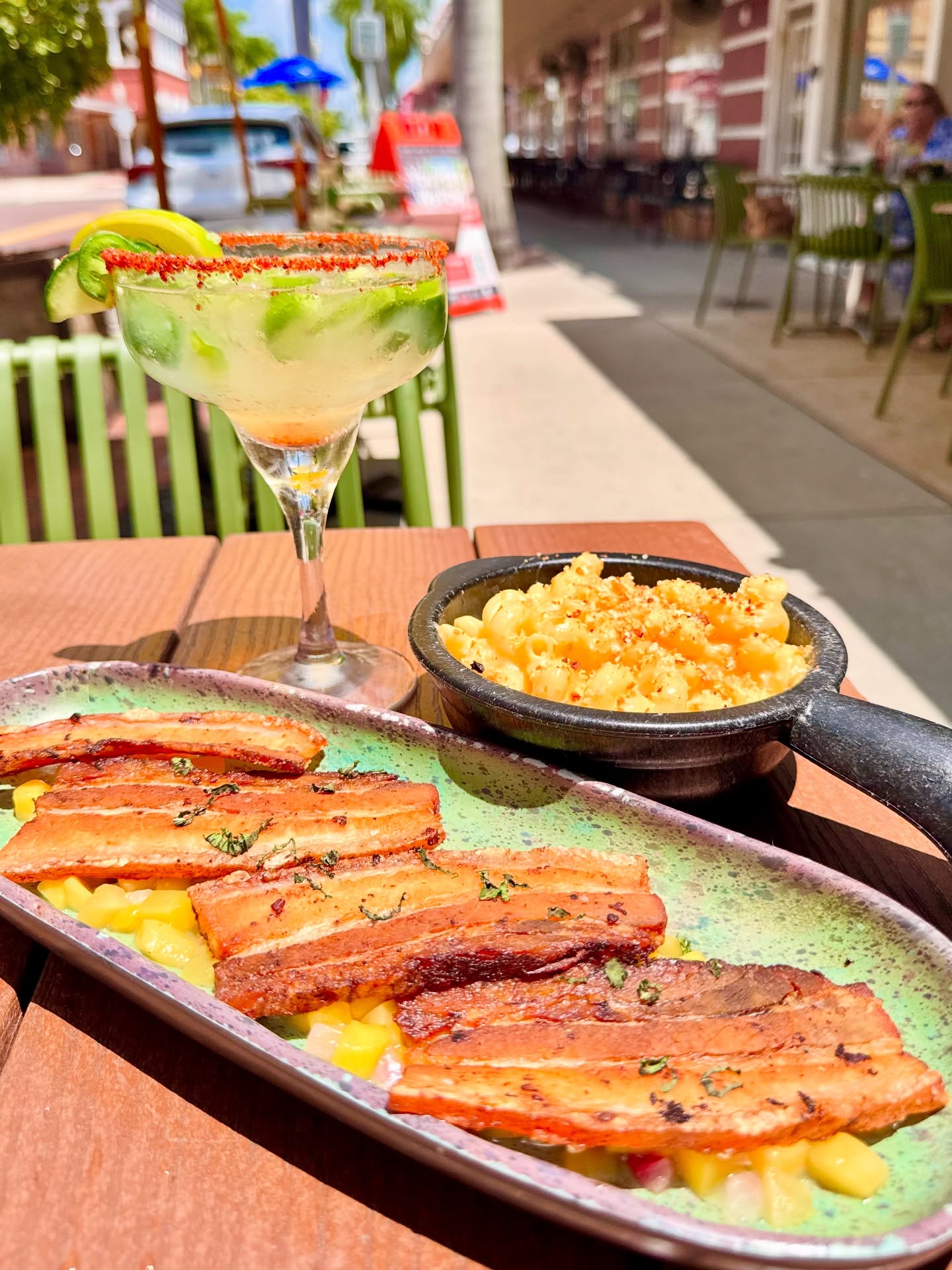 Kick off your Thursday the right way at Cabos! 🔥
Start with our Crispy Pork Belly topped with mango-habanero salsa, mint, and cilantro, or dig into our creamy Mac & Queso with cavatappi pasta, cheese blend, and toasted breadcrumbs.
.
.
.
.
#caboscantina #fortmyers #swflfoodies #yum #porkbelly #macandqueso