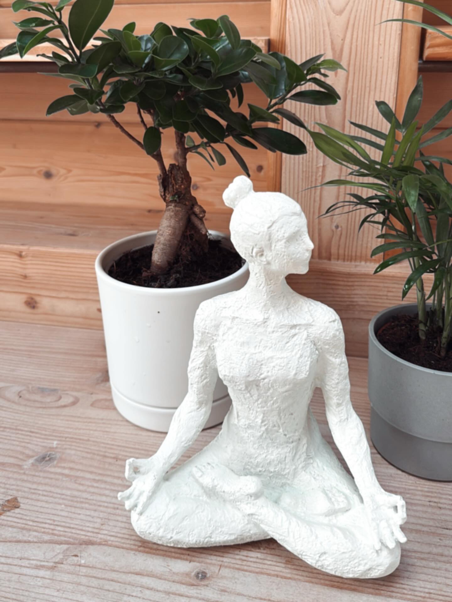 Studio Detail #2 🧘🏽♀️
#yoga#yogastudio#alma#flow#almaflow#kundaliniyoga#studio#dettingenerms