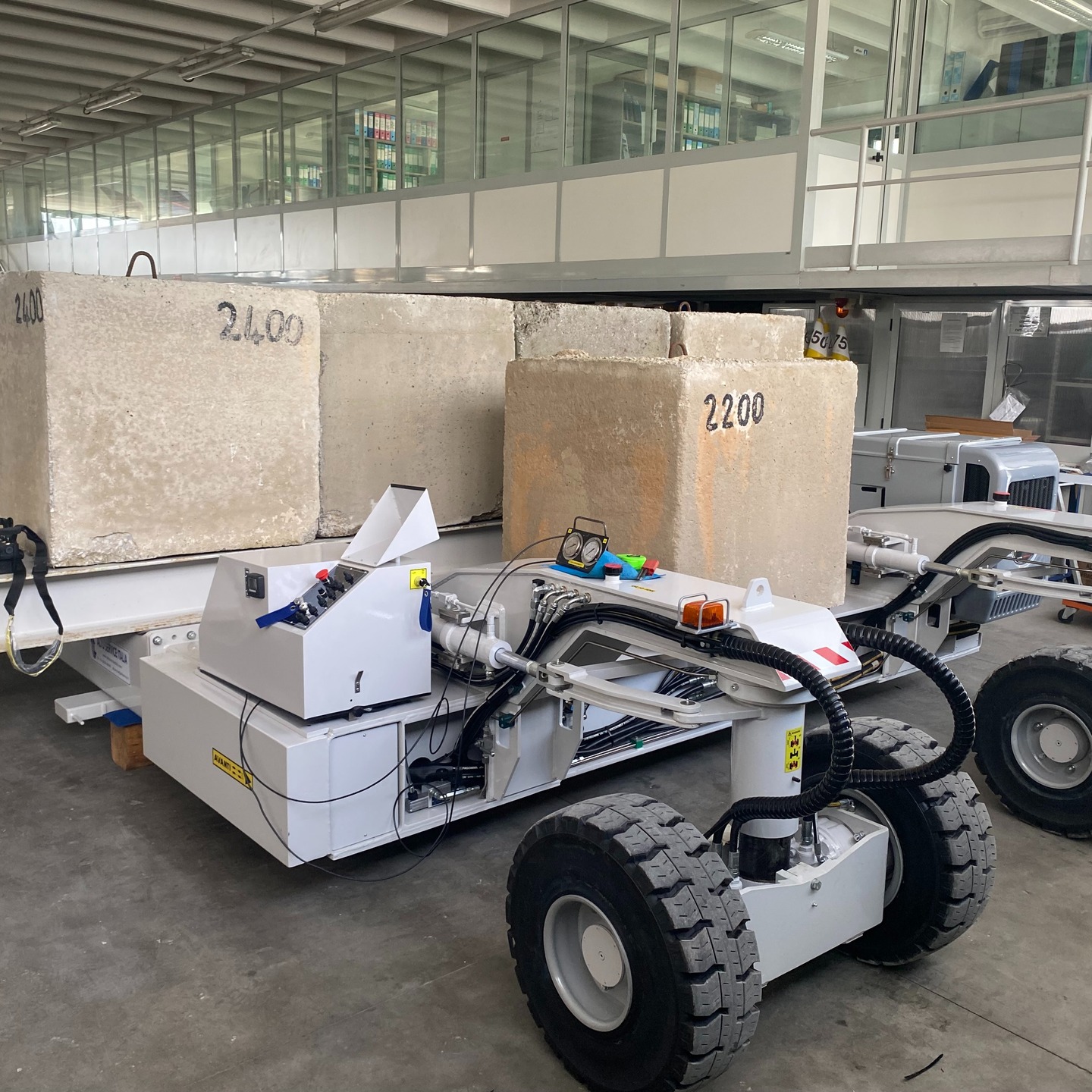 Testing ✔ #boatmovers #madeınıtaly #capacity