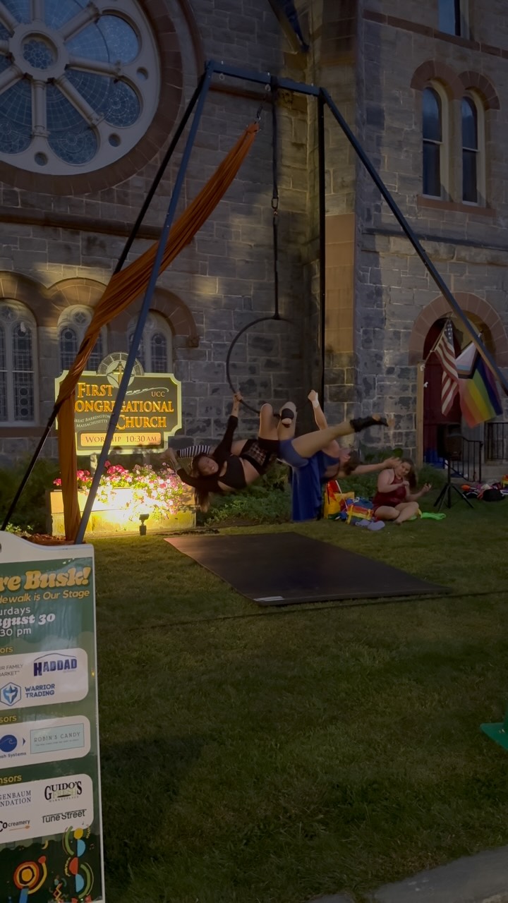 Thanks @chalkgremlincircuscompany and @landinthenet for all your amazing flips twists and tricks tonight!