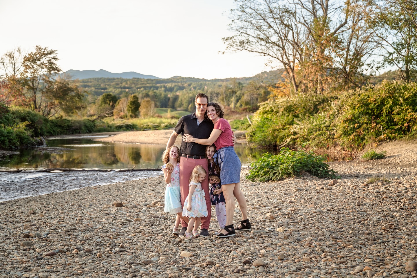 â¨I have just 1 September weekend date left, September 21, so if you want it you better book it now!
Actually, I also have this Sunday September 7th available, but I will only give that date to a returning client since there isnât much time between now and then to plan.
Anyway- moral of the story is my fall dates are really booking up now that school has started and people are thinking about these things.
Especially if you need a specific date due to fall sports or anything else going on, or if you are traveling to Vermont for your session and will only be here for a short window, itâs time to reach out and get your session scheduled!