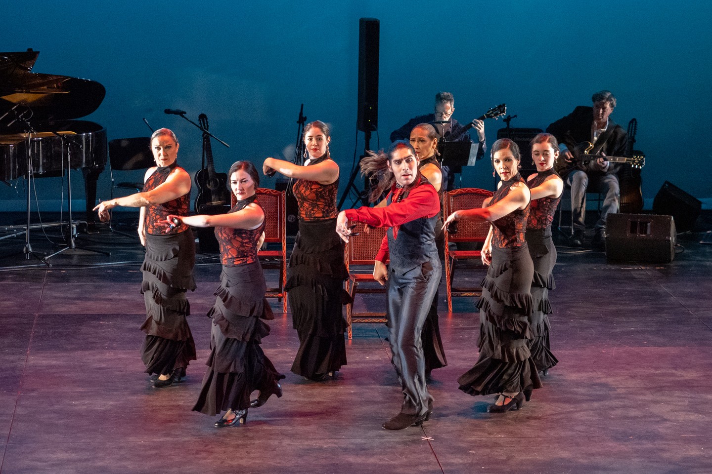 š„ Fall into FlamencoāClasses Start This Week! š„
New workshops, fresh locations, and a season packed with rhythm, passion, and performance. Whether you're brand new or ready to level up, there's a class with your name on it.
* Weekly Classes @ CityDance & Casita Flamenca (Start Sept. 8)
* Specialty Workshops @ Glen Echo Park (shawls 9/10 & 17; Sevillanas 10/20-11/17)
* Beginner Series @ Montgomery College (Starts Sept. 16)
* CafƩ Flamenco returns Sept 21 @ Atlas Arts Center
Spots are filling fastāregister now and dance into fall with us! Registration link in bio!
#FuriaFlamenca #FallIntoFlamenco #FlamencoDance #DCDanceScene #BeginnerFlamenco #GlenEchoPark #MontgomeryCollege #CityDanceStudios #CasitaFlamenca #CafeFlamenco #DanceWithPassion #FlamencoUSA #FlamencoWorkshop #FlamencoPerformance #RegisterNow #world #worlddance #flamenco #flamencoclassesDC #flamencoclasses #dance #danceDC #danceVA #danceMD