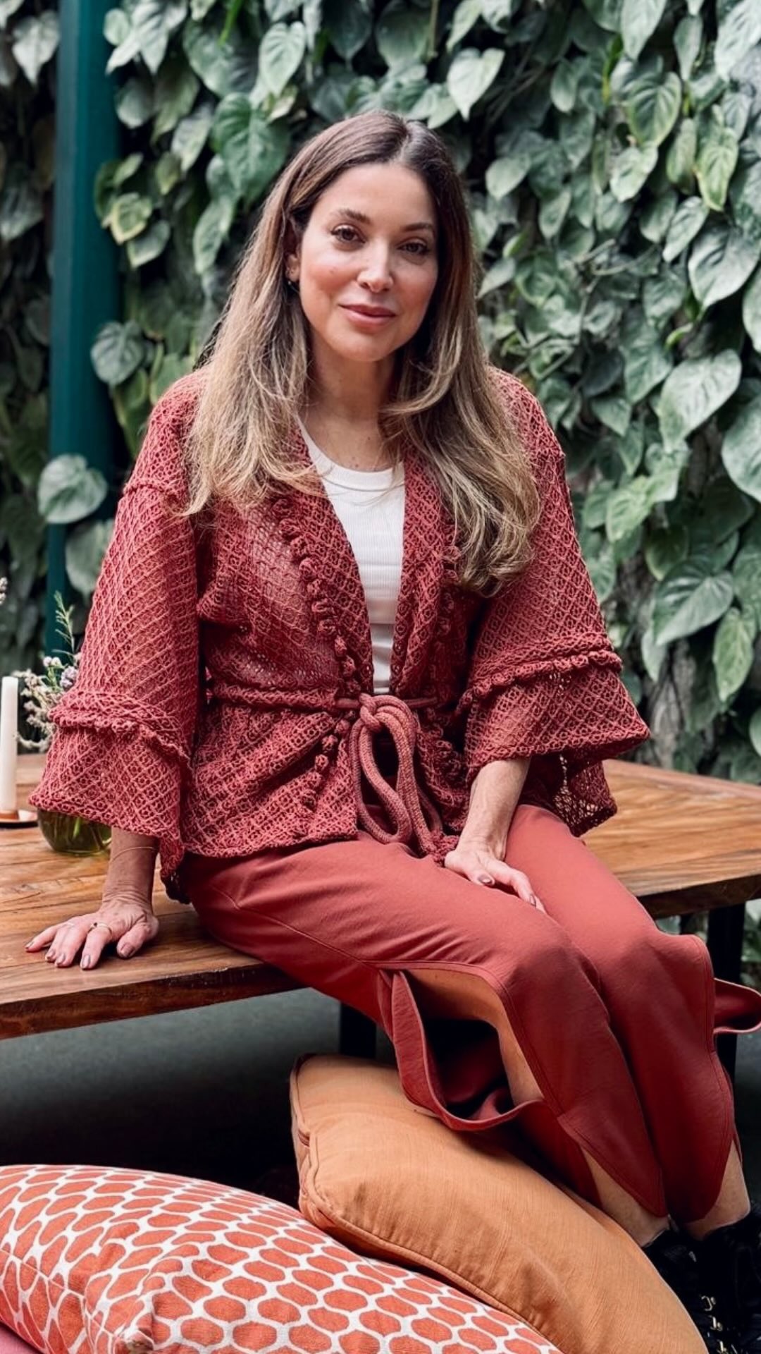 ✨A delightful morning at @gaitee_oficial for the launch of the Índia collection in collab with the talented @fernandatoledo.
I had the joy of sharing a glimpse into the Ayurvedic perspective on beauty, vitality, and inner balance. An ancient wisdom that continues to guide us toward a more harmonious and intentional life.Thank you to @SophiaHegg for the beautiful look, and to all who joined us for this sensorial and soulful encounter. May more moments like this blossom, where we gather to awaken the radiant power within. 🌿
#OjasSanctuary #AyurvedaWisdom #IndiaInspiration #LucianaFerraz #HealingJourney #Gaitee #FernandaToledo #SacredStyle #MindfulLiving