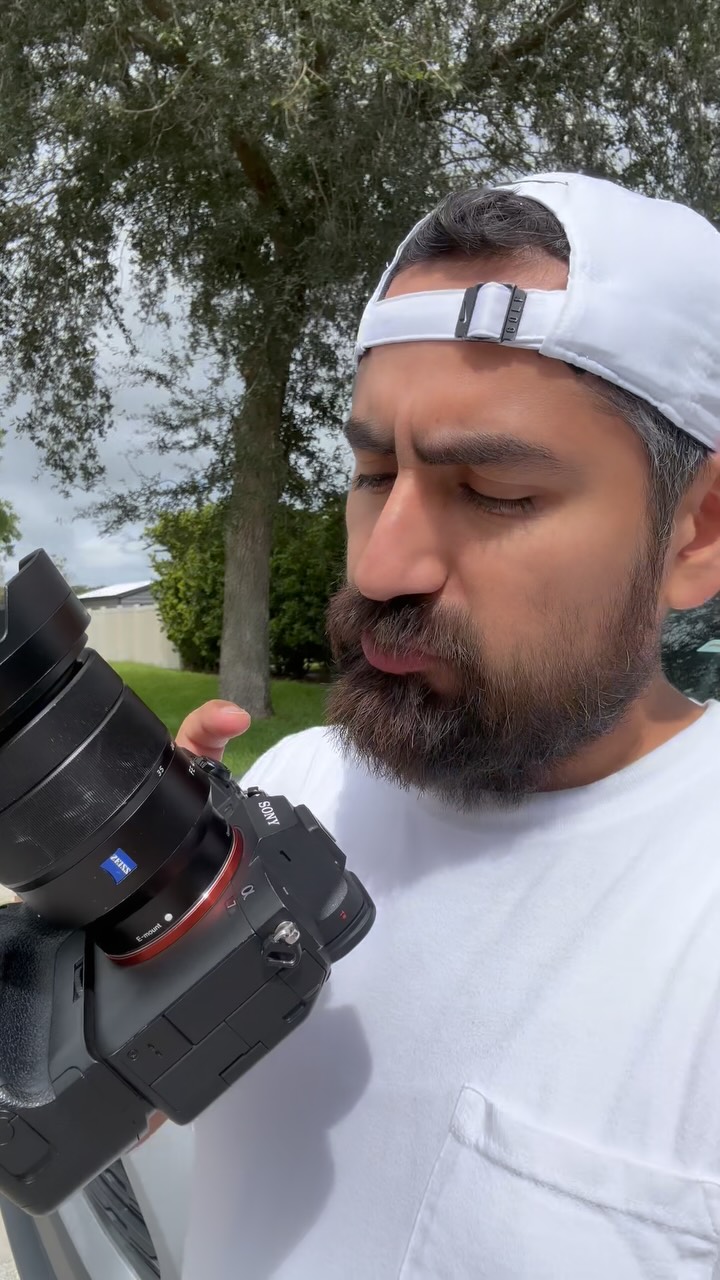 ✨ Just wrapped my very first Airbnb photography session — and it turned out to be a property listing instead of a guest experience. Funny twist, but I’m excited because this could be the start of something amazing. From stunning Orlando vacation rentals to unforgettable portraits for travelers, I’m ready to capture it all. 📸✨
@smugmug x @airbnb
#airbnbexperiences
#AirbnbPhotography #OrlandoPhotographer #TravelMoments #VacationVibes