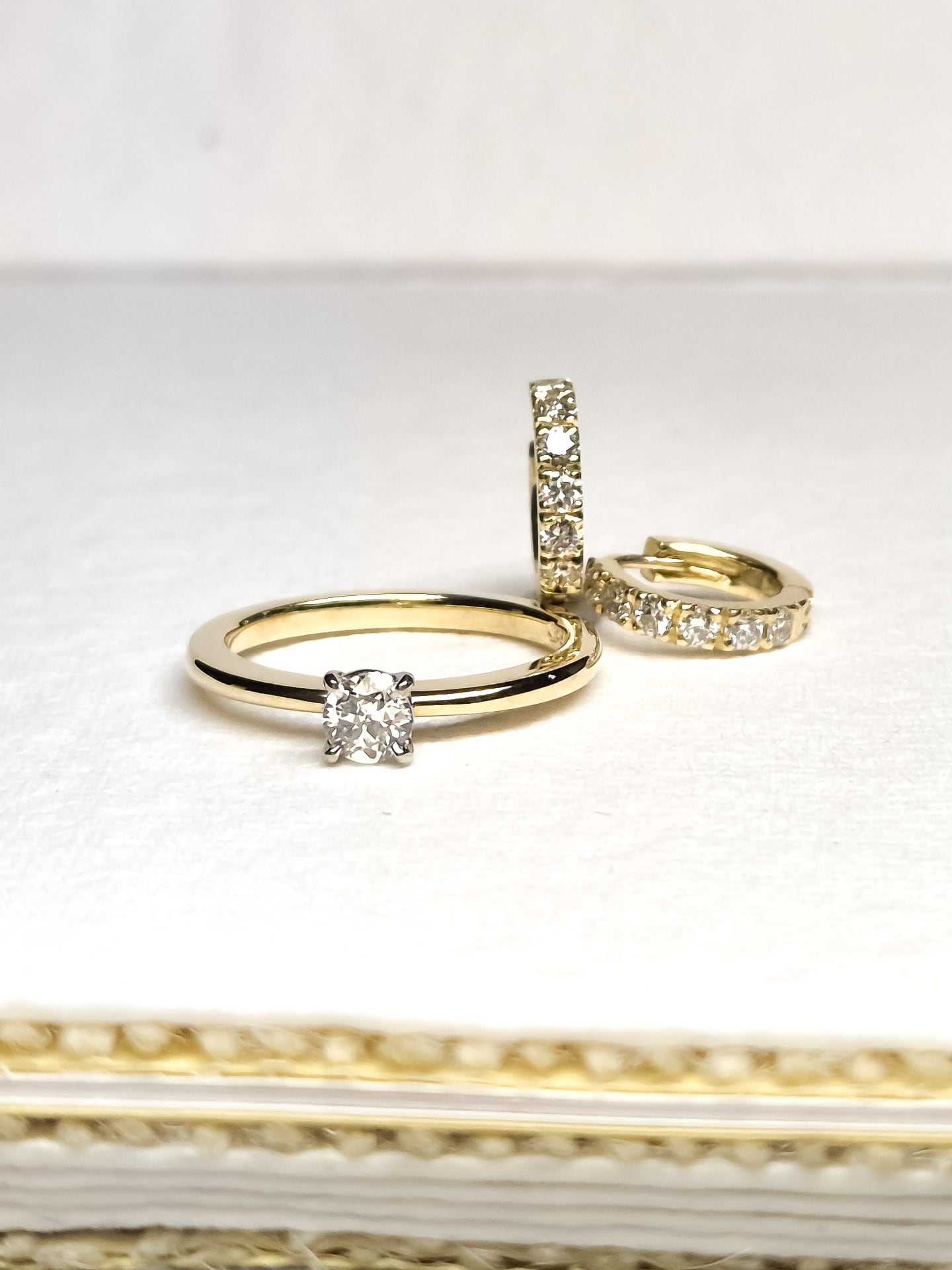 Look at this beautiful classic set I just finished. These were made using an old set of rings that were unworn. Now the customer will have the perfect pieces for everyday wear.
#jewelleryremodel #jewellery #handmadejewellery #diamondring #diamondhuggies #yellowgold #wheatbeltjeweller