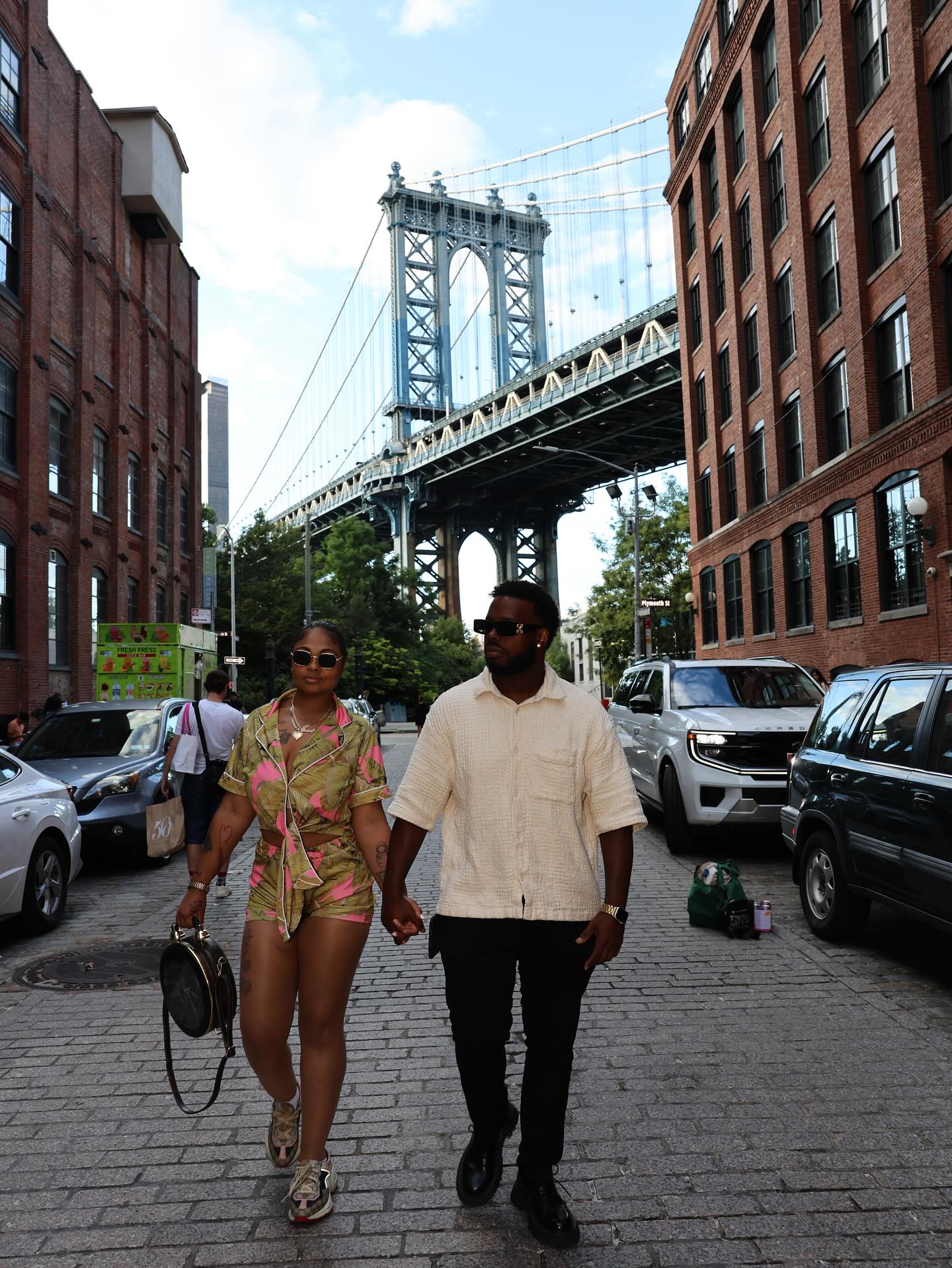 Chestnut Dial. Medium sized bag. Shop now 🛍️🛒 Carryingtime.com