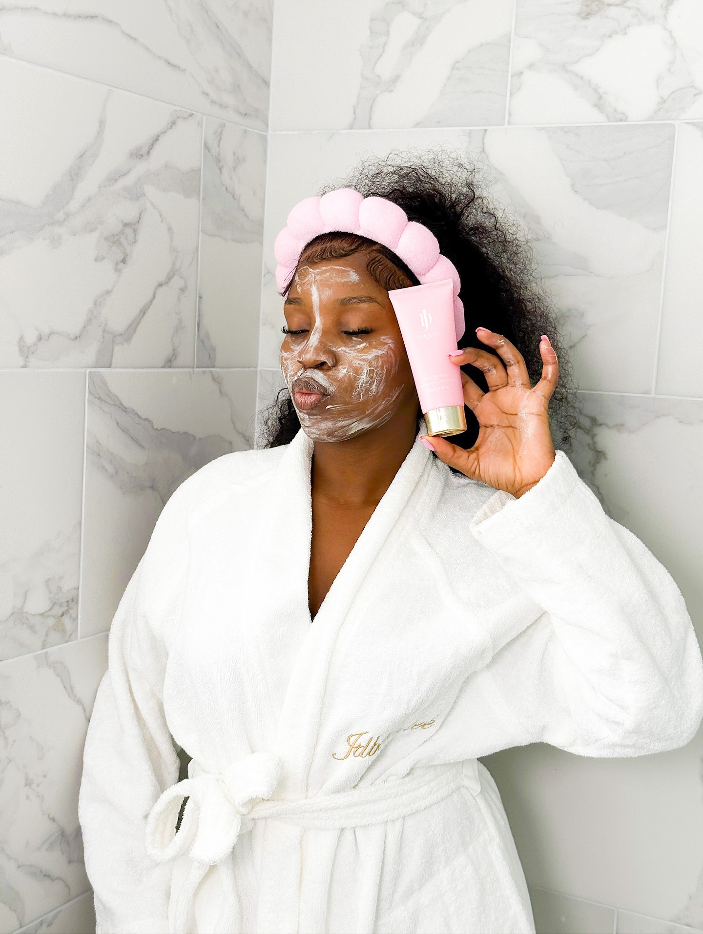 Skincare Fridays? More like skincare everyday with JDSkin💦 Fresh, radiant, and glowing—because your skin deserves the very best 💕
💌 Shop now & upgrade your self-care game | use code: save15 for 15% off. Link in bio to shop ✨
#jdbeautee #explore #skincarejunkies #skincareaddicts #lipglosspopping #lipglossforsale #lipglosskeychain #facemaskselfie #sérum #skincarelove #kbeautyskincare #kbeautyaddict #kbeautyreview #veganskincareproducts #hydratingserum #hydratingcream #hydratingmask #hydratingcleanser