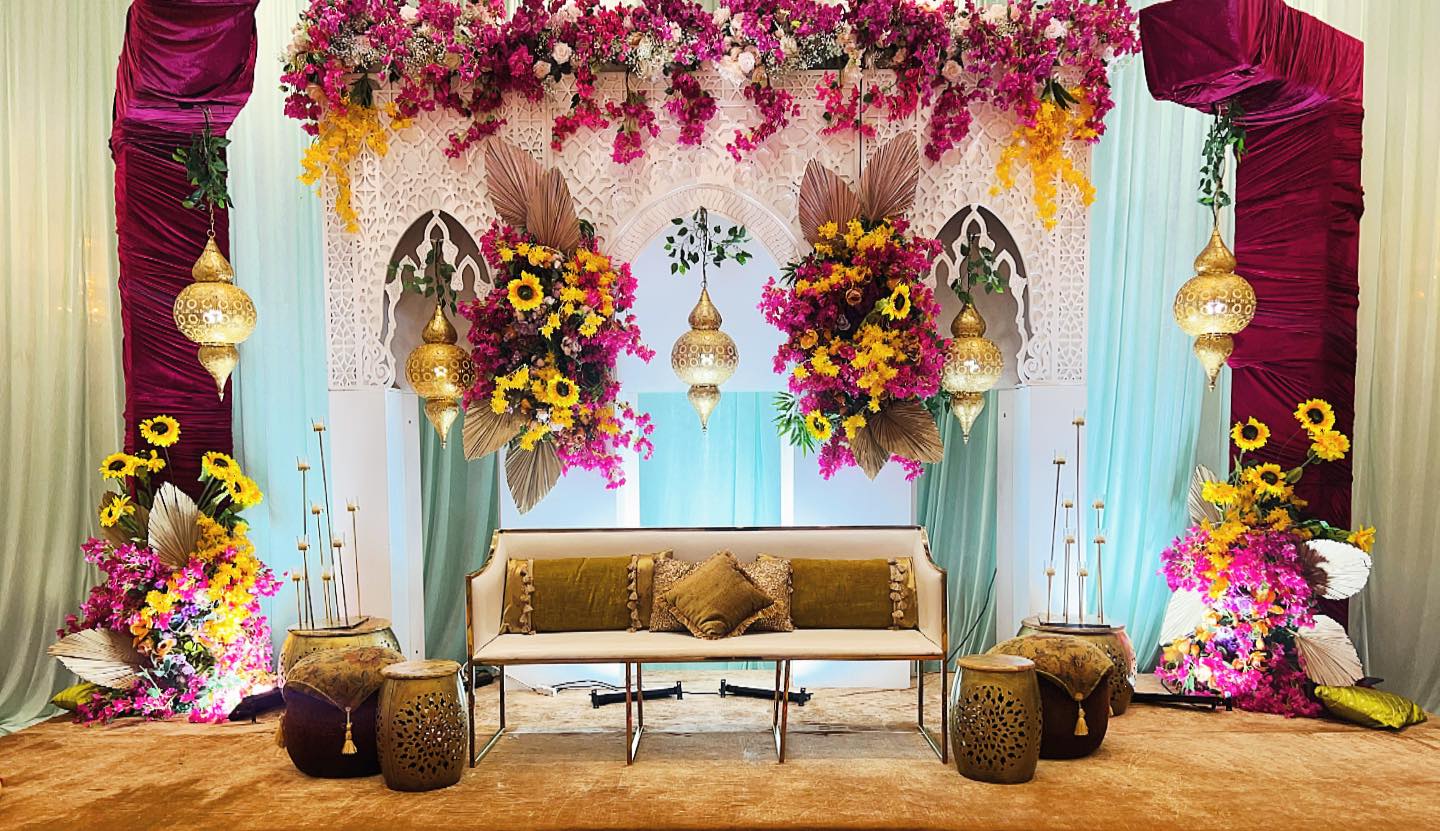 Bringing the moroccan touch back for a fun filled mehndi event 💕
Decor: @rubysdecor
Venue: @redroseconventioncentre
#wedding #weddinginspiration #weddingideas #weddingdress #weddings #weddingphotography #weddingdecor #weddingcake #weddingday #weddingplanning #weddingplanner #weddingstyle #weddingflowers #weddingguest #weddingmakeup #weddingseason #weddingphotos #weddingdesign #weddinginspo #instagram #blog #toronto #bride #groom #luxury #mehndi #henna #jaggo #sangeet #gta